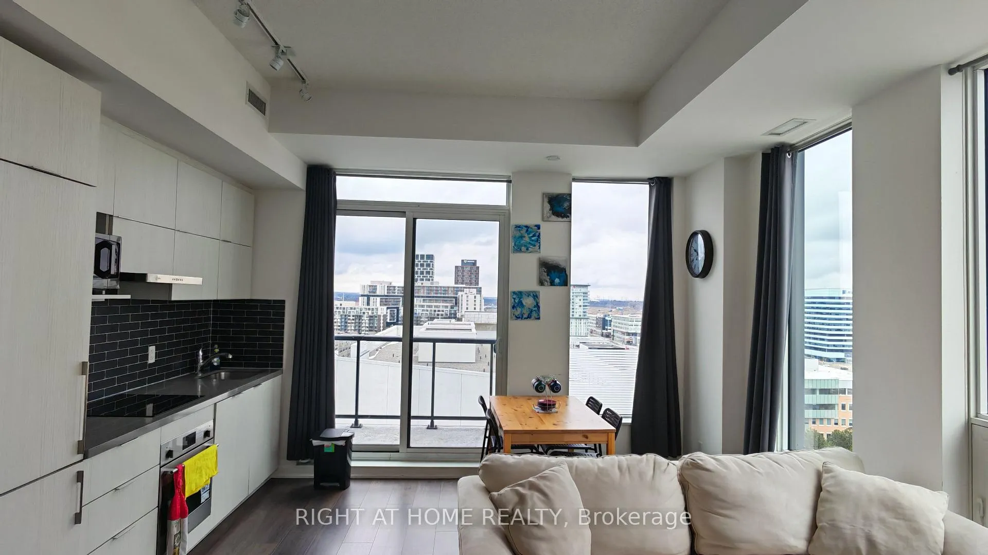 Photo 3 of Unit 1508, 10 Rouge Valley W, Markham, German Mills — HOMEH