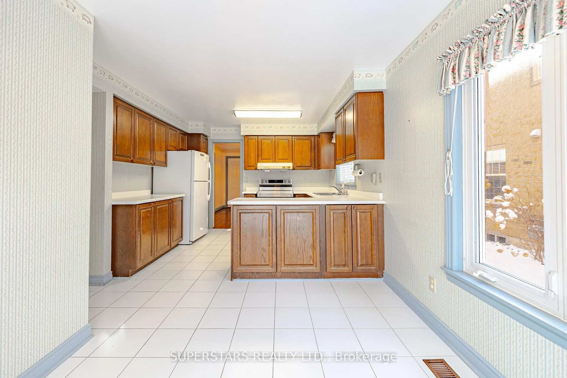 Photo 15 of 12 Aitken Circle, Markham, Unionville — HOMEH