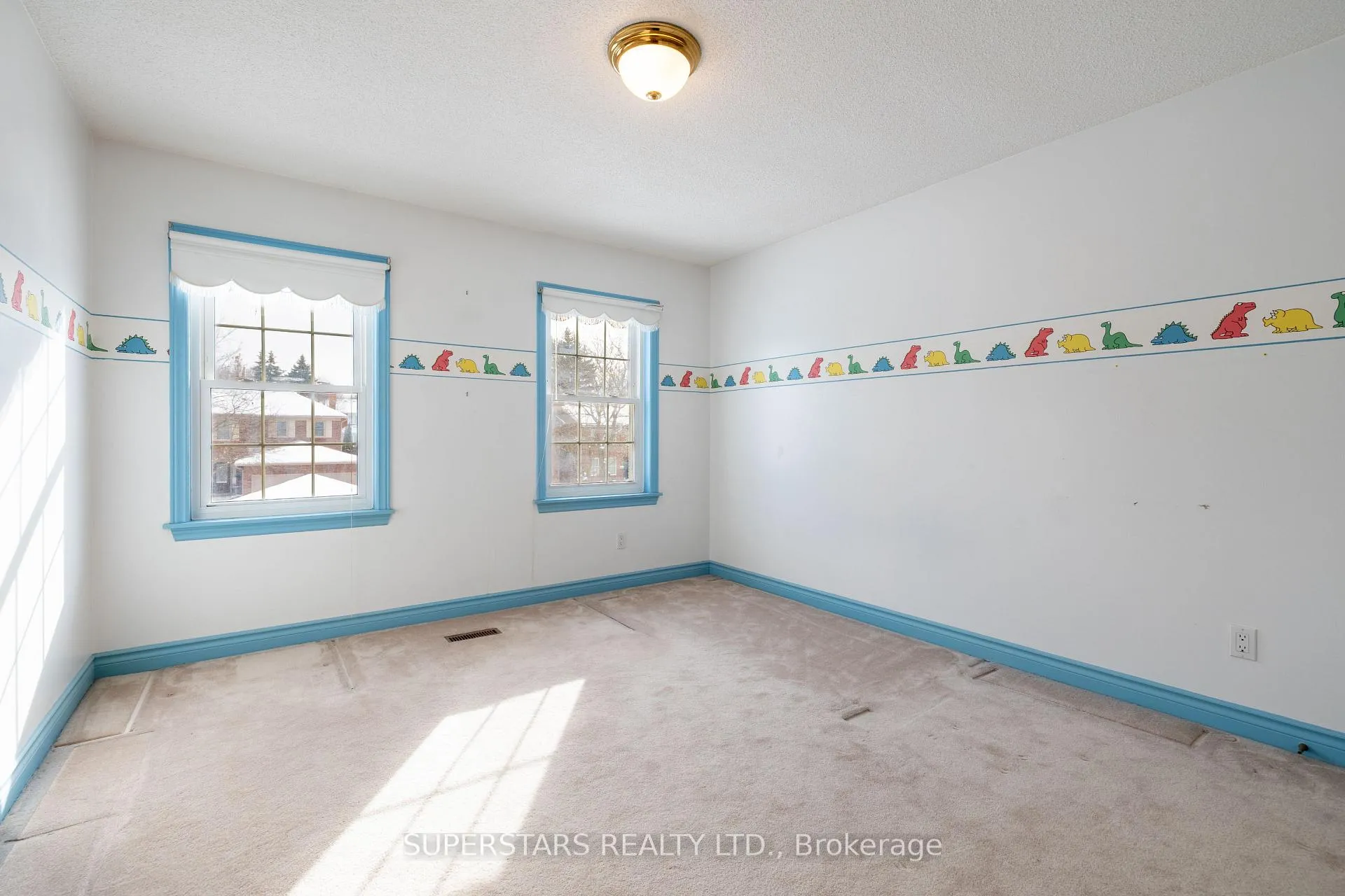Photo 20 of 12 Aitken Circle, Markham, Unionville — HOMEH