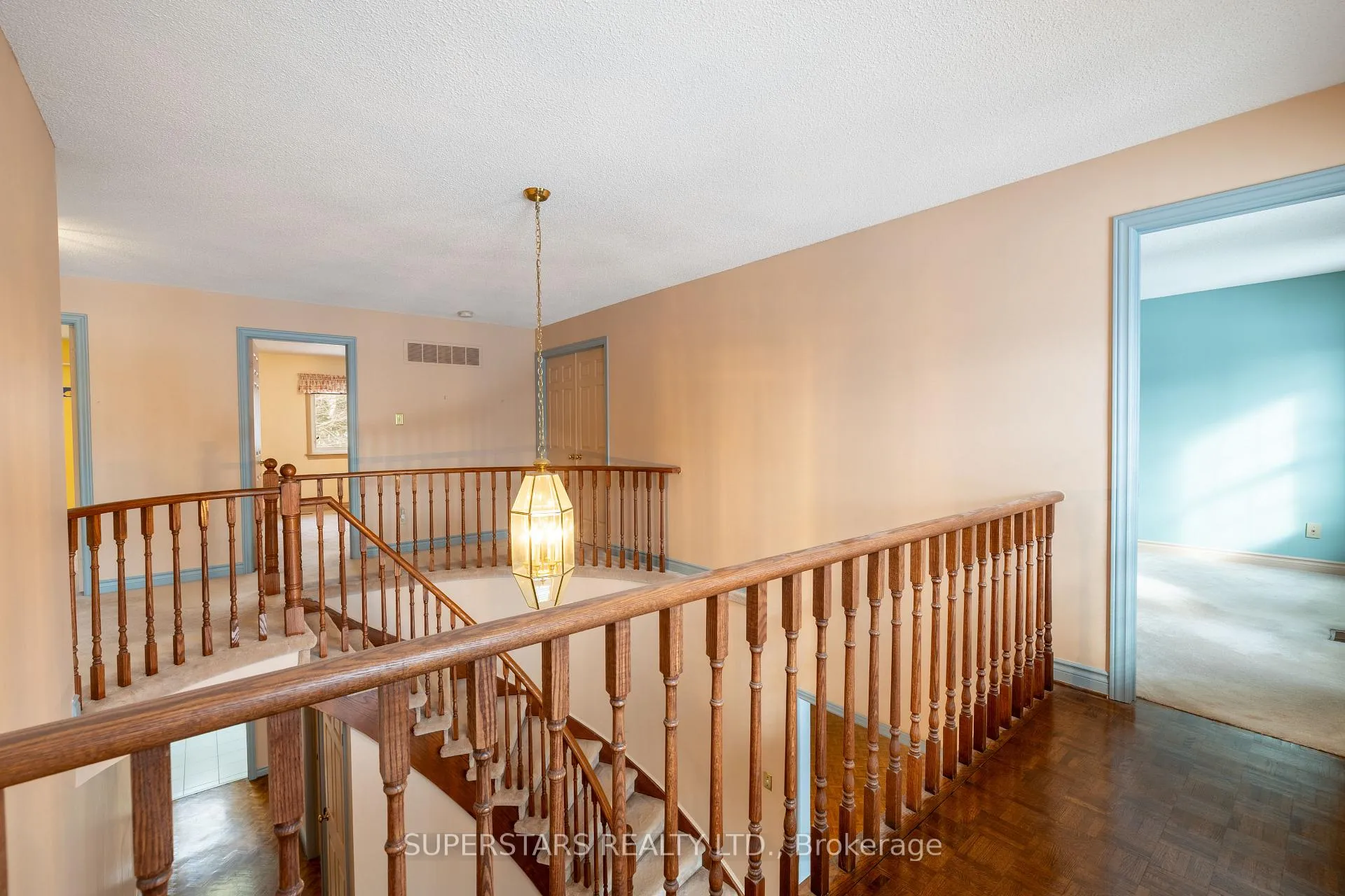 Photo 29 of 12 Aitken Circle, Markham, Unionville — HOMEH