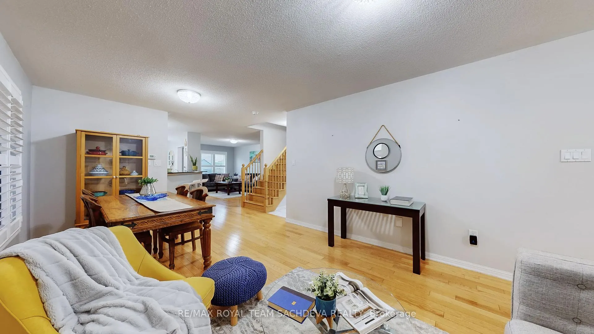 Photo 4 of 1809 Parkhurst Crescent, Pickering, Duffin Heights — HOMEH