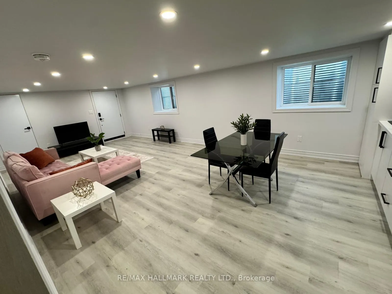 Photo 7 of Unit Secondary Suite/Basement, 25B Knowles Crescent, Aurora, Aurora Highlands — HOMEH