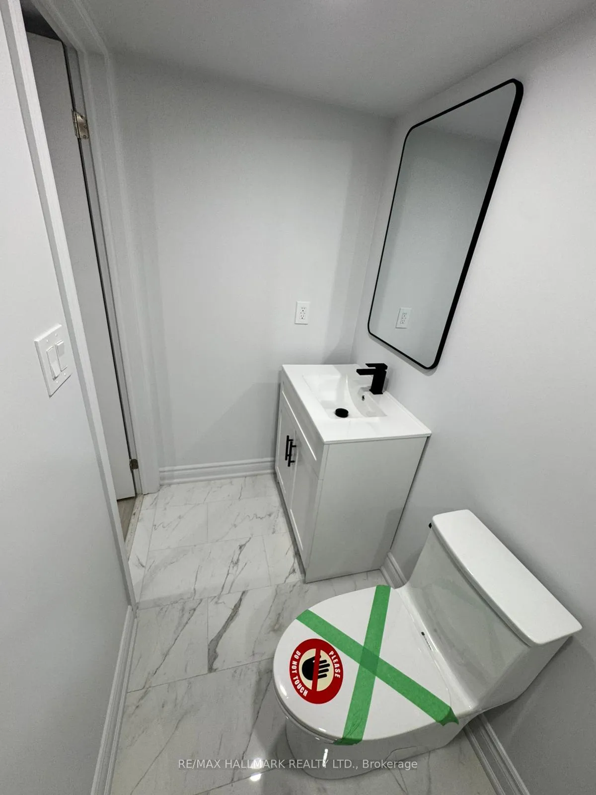 Photo 22 of Unit Secondary Suite/Basement, 25B Knowles Crescent, Aurora, Aurora Highlands — HOMEH