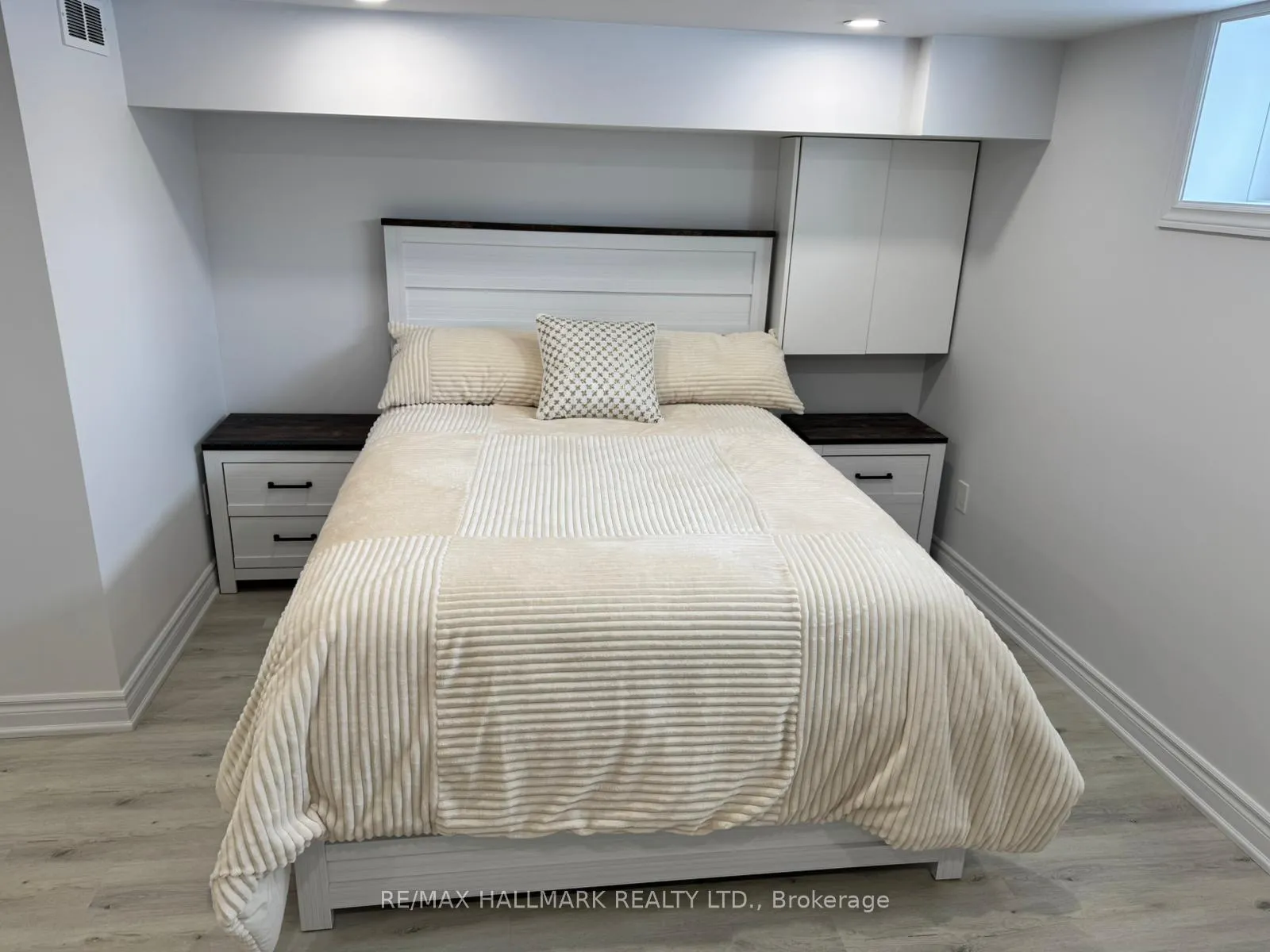 Photo 27 of Unit Secondary Suite/Basement, 25B Knowles Crescent, Aurora, Aurora Highlands — HOMEH