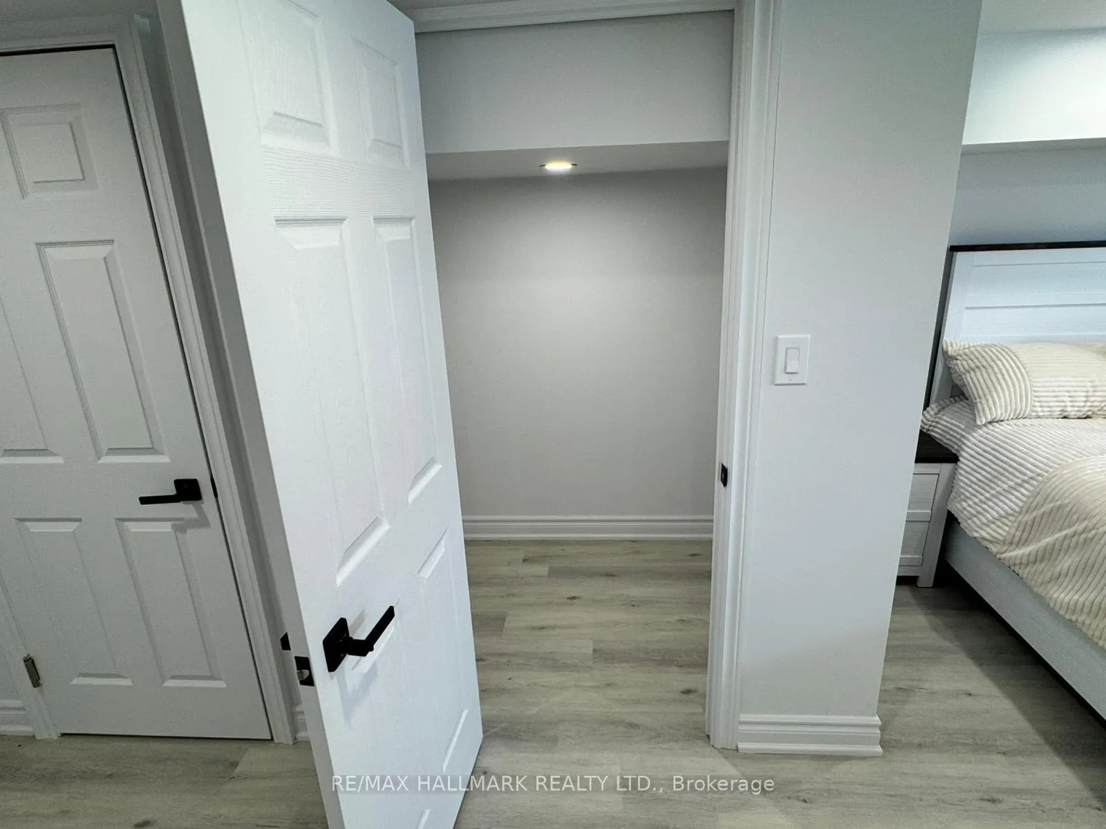 Photo 29 of Unit Secondary Suite/Basement, 25B Knowles Crescent, Aurora, Aurora Highlands — HOMEH