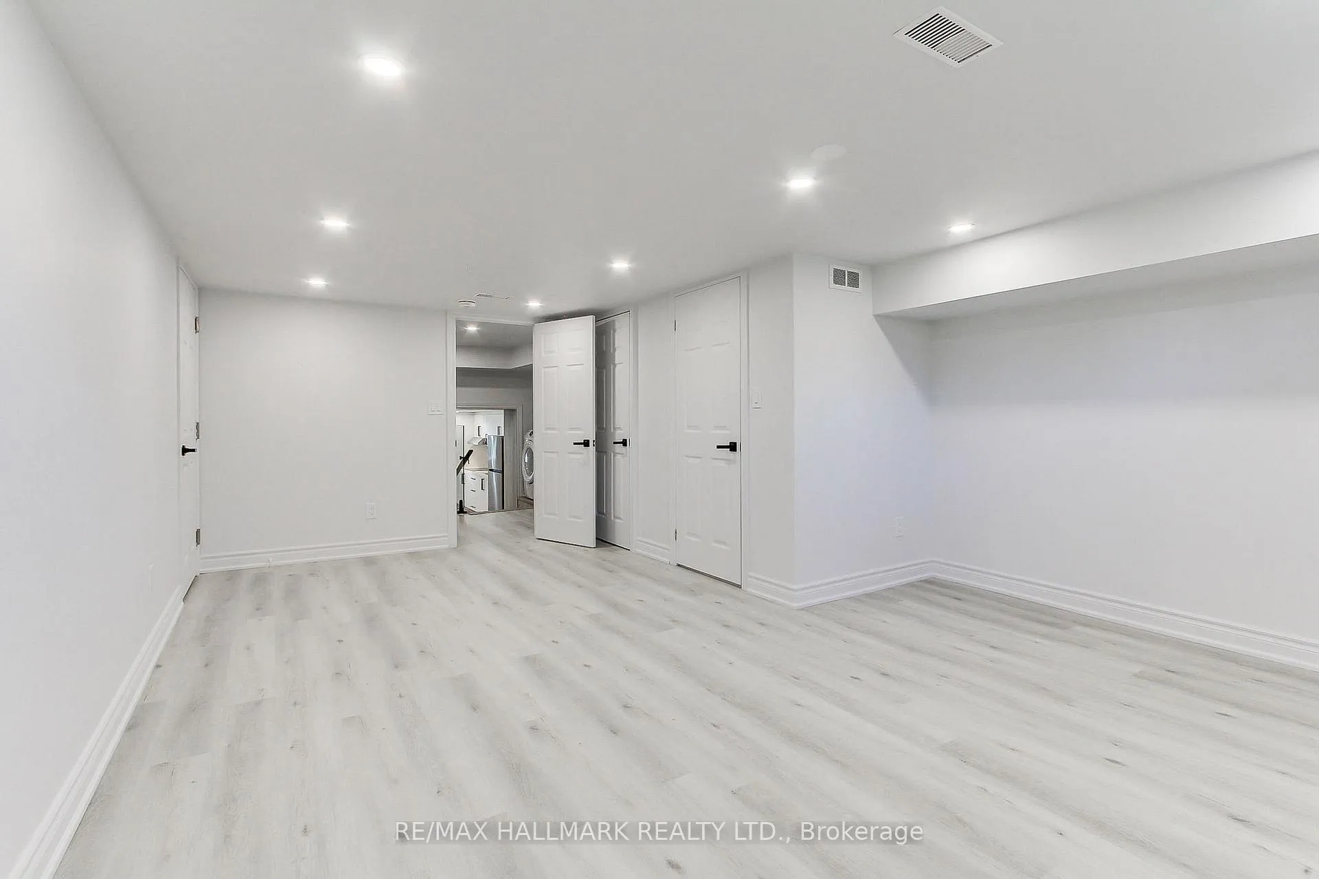 Photo 33 of Unit Secondary Suite/Basement, 25B Knowles Crescent, Aurora, Aurora Highlands — HOMEH