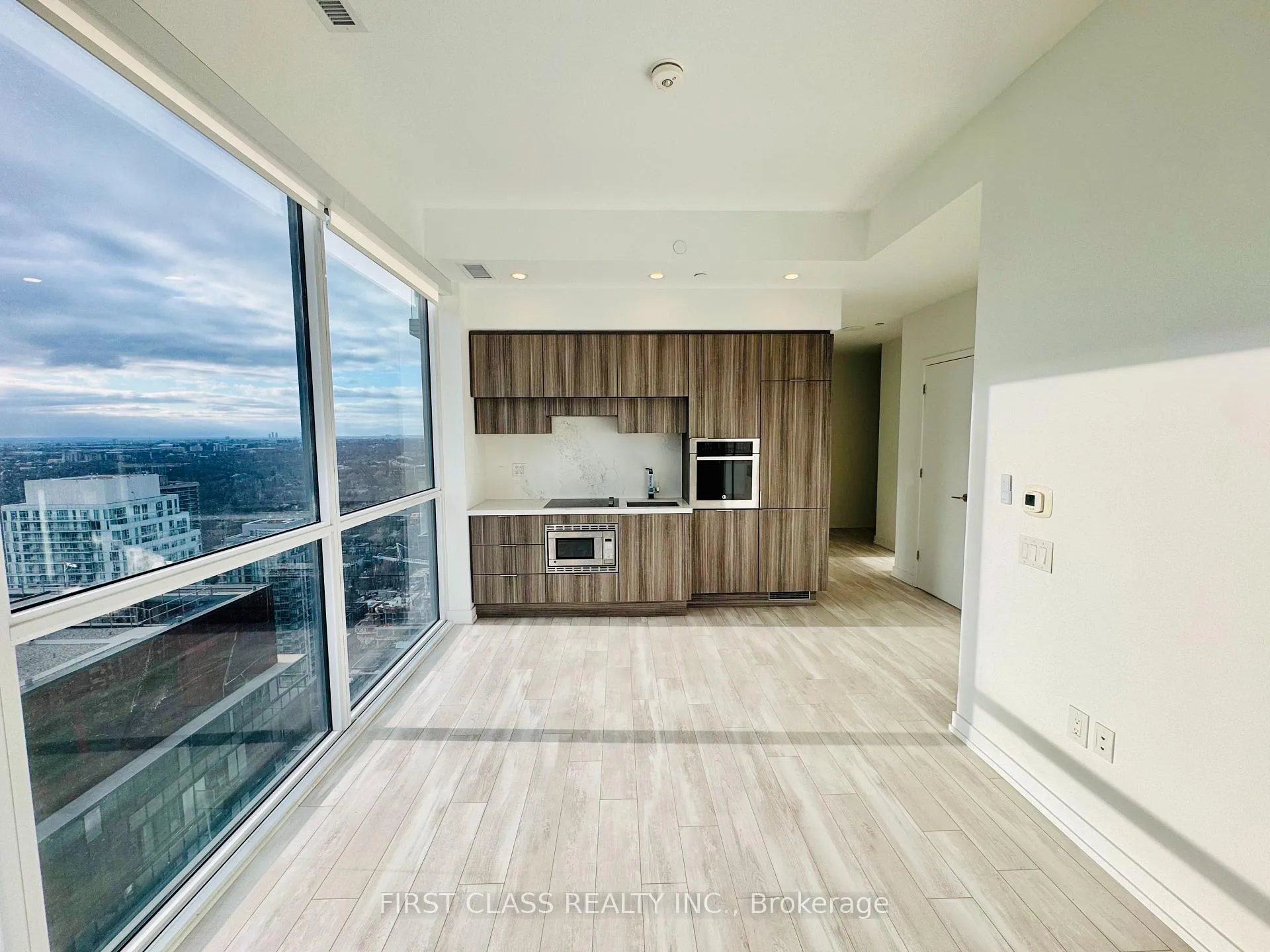 Photo 1 of Unit 3905, 39 Roehampton Avenue, Toronto, Mount Pleasant West — HOMEH