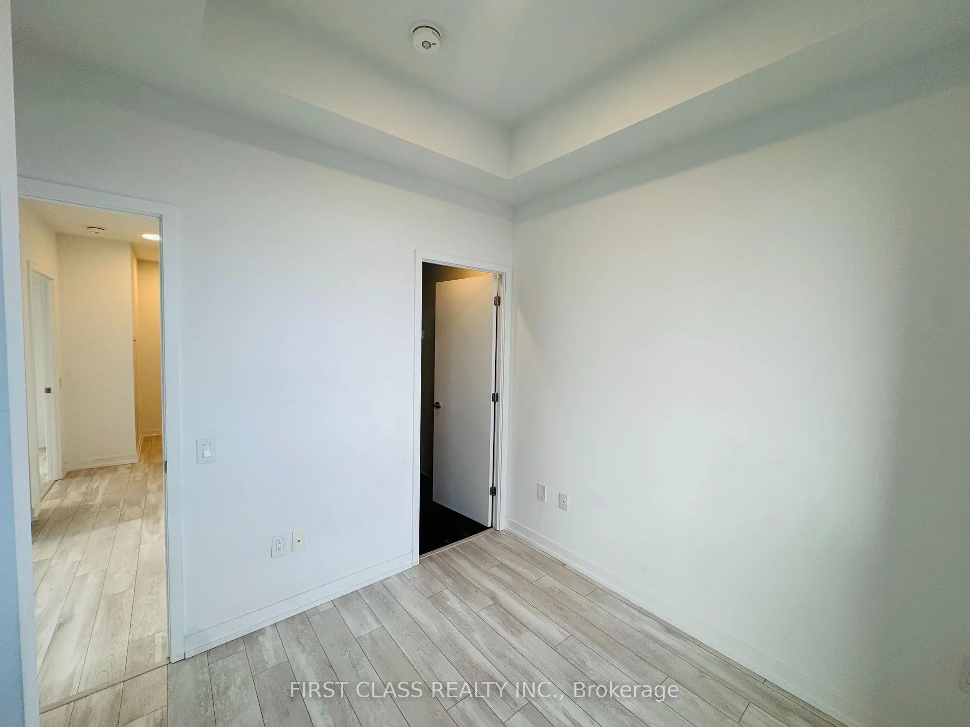 Photo 8 of Unit 3905, 39 Roehampton Avenue, Toronto, Mount Pleasant West — HOMEH
