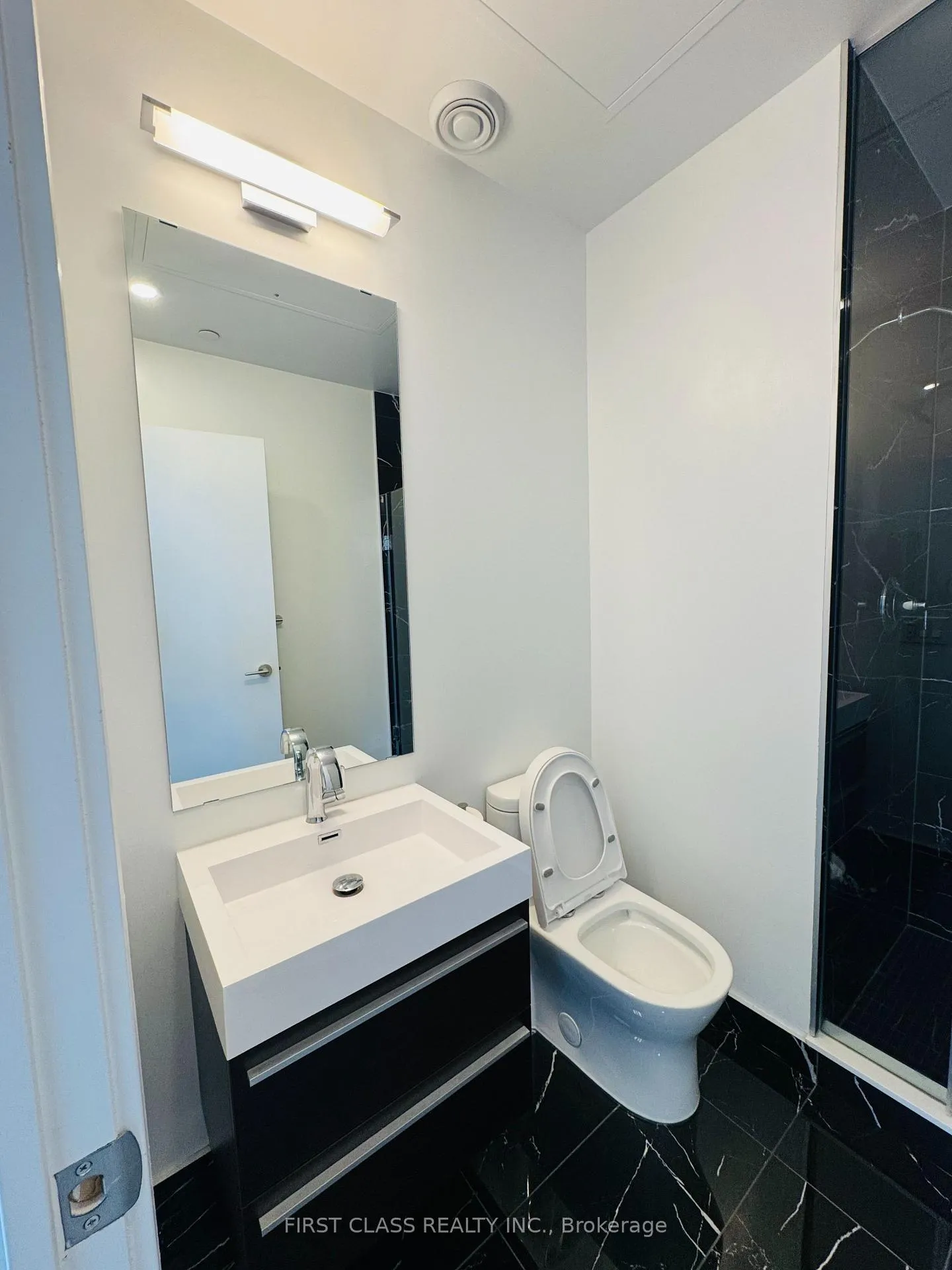 Photo 9 of Unit 3905, 39 Roehampton Avenue, Toronto, Mount Pleasant West — HOMEH