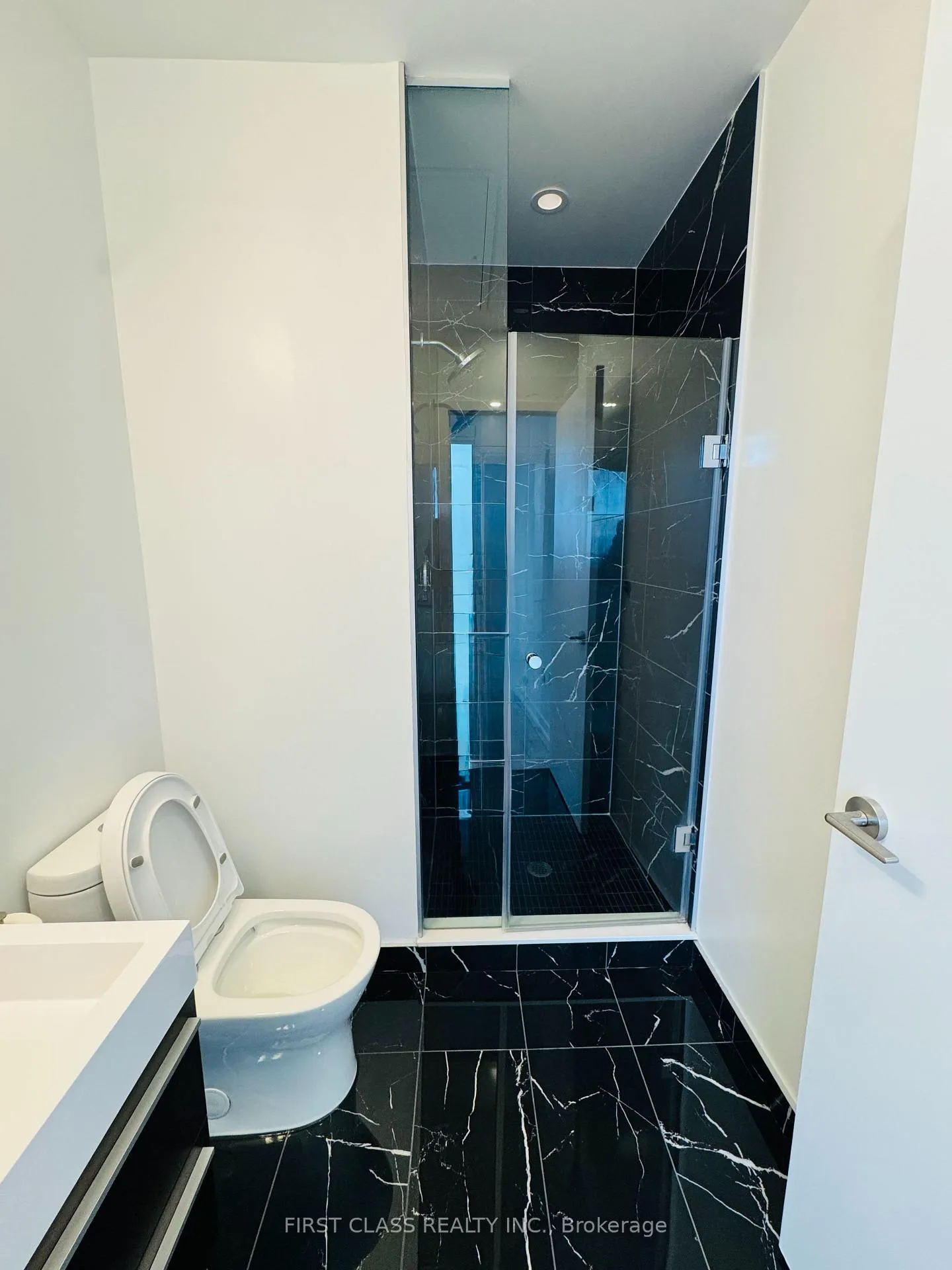 Photo 10 of Unit 3905, 39 Roehampton Avenue, Toronto, Mount Pleasant West — HOMEH