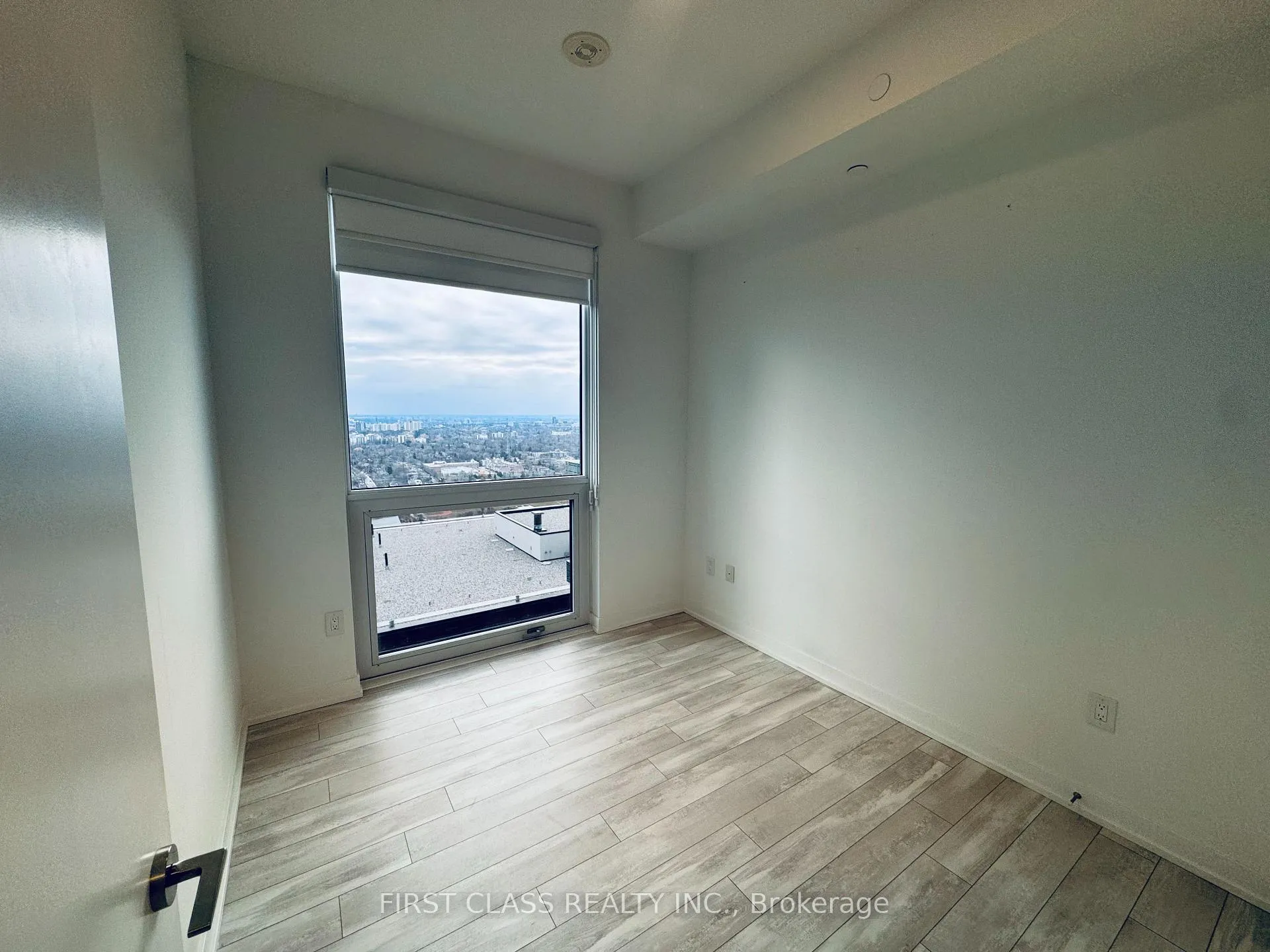 Photo 11 of Unit 3905, 39 Roehampton Avenue, Toronto, Mount Pleasant West — HOMEH