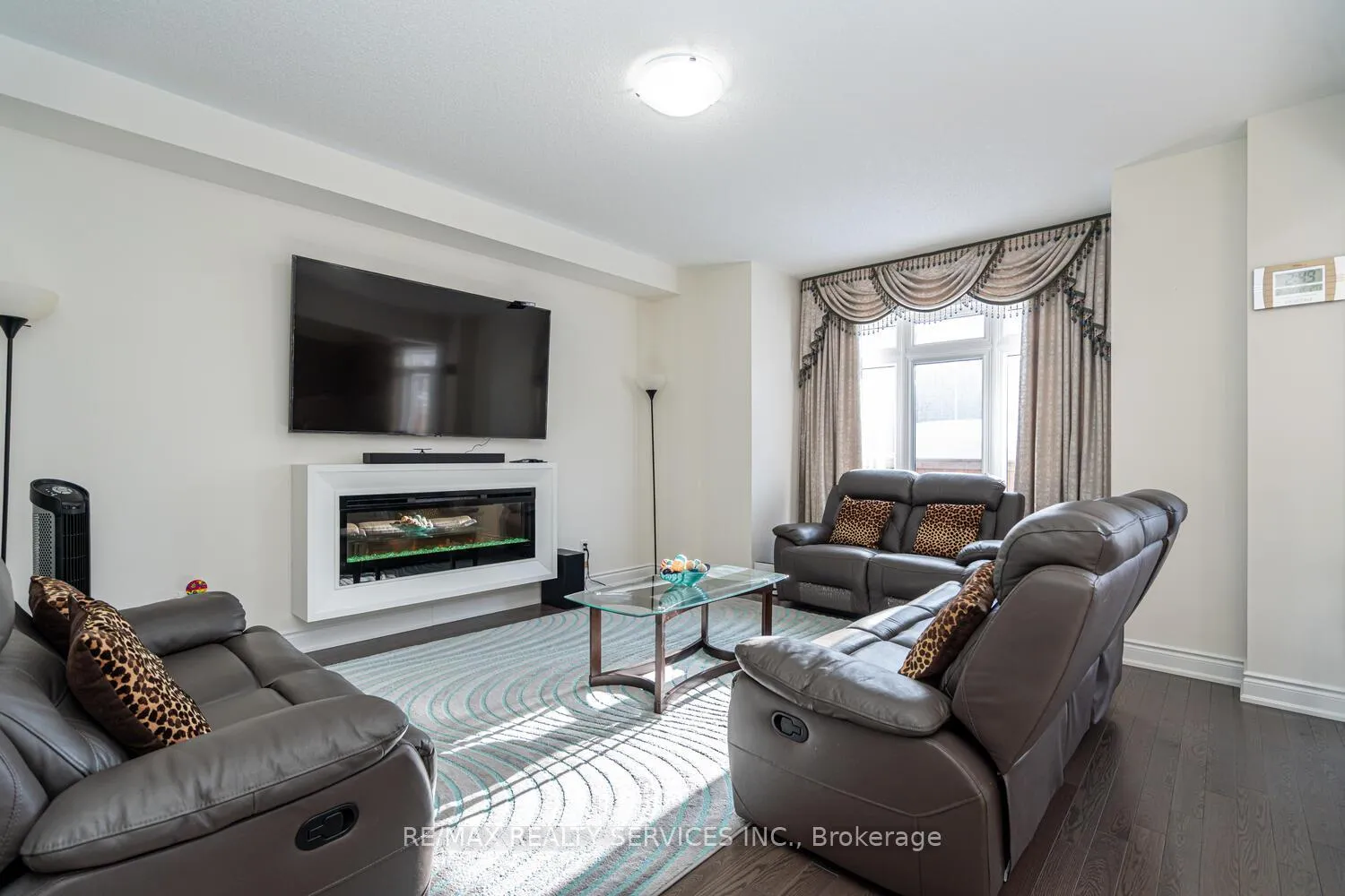 Photo 10 of 34 Thornvalley Terrace, Caledon, Rural Caledon — HOMEH