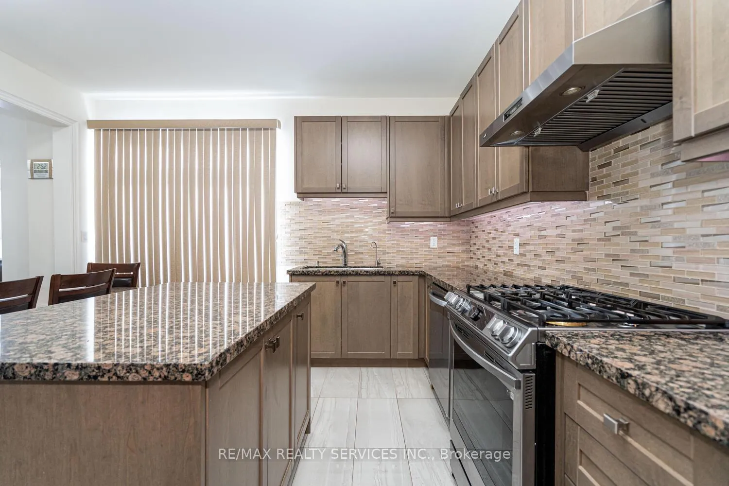 Photo 16 of 34 Thornvalley Terrace, Caledon, Rural Caledon — HOMEH