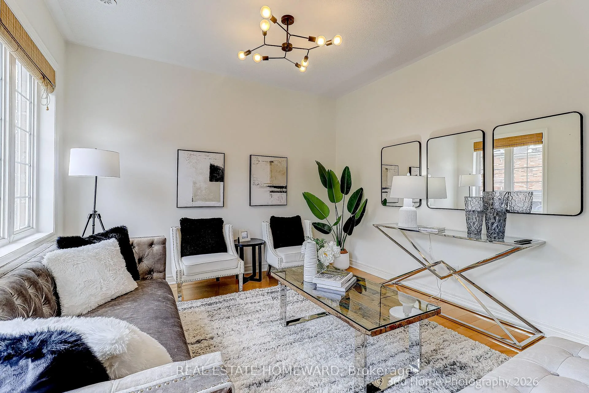 Photo 10 of 12 Carnahan Terrace, Toronto, East End-Danforth — HOMEH