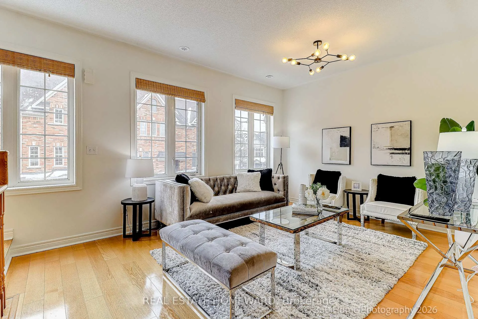 Photo 11 of 12 Carnahan Terrace, Toronto, East End-Danforth — HOMEH