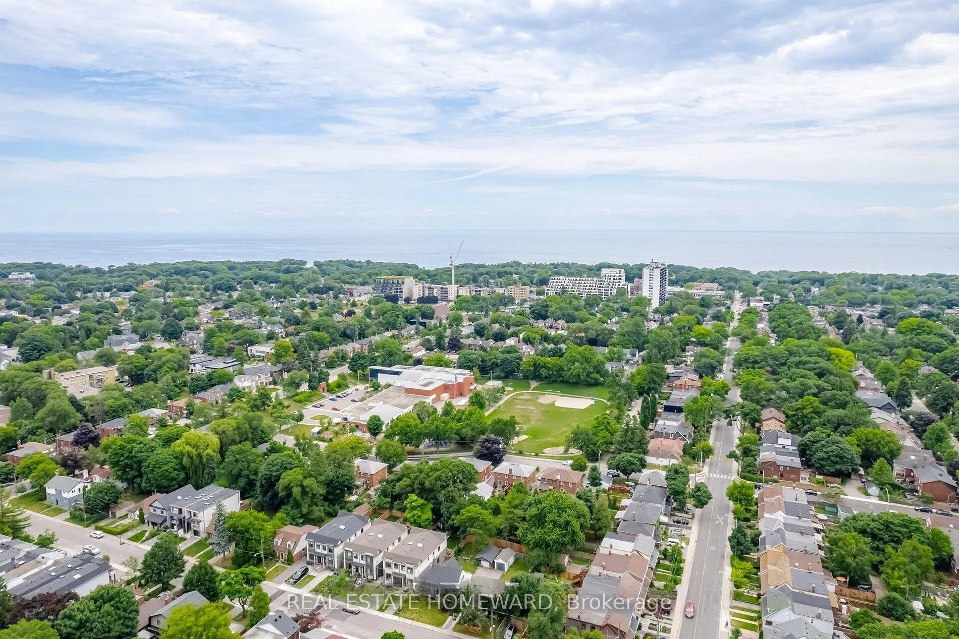 Photo 29 of 12 Carnahan Terrace, Toronto, East End-Danforth — HOMEH