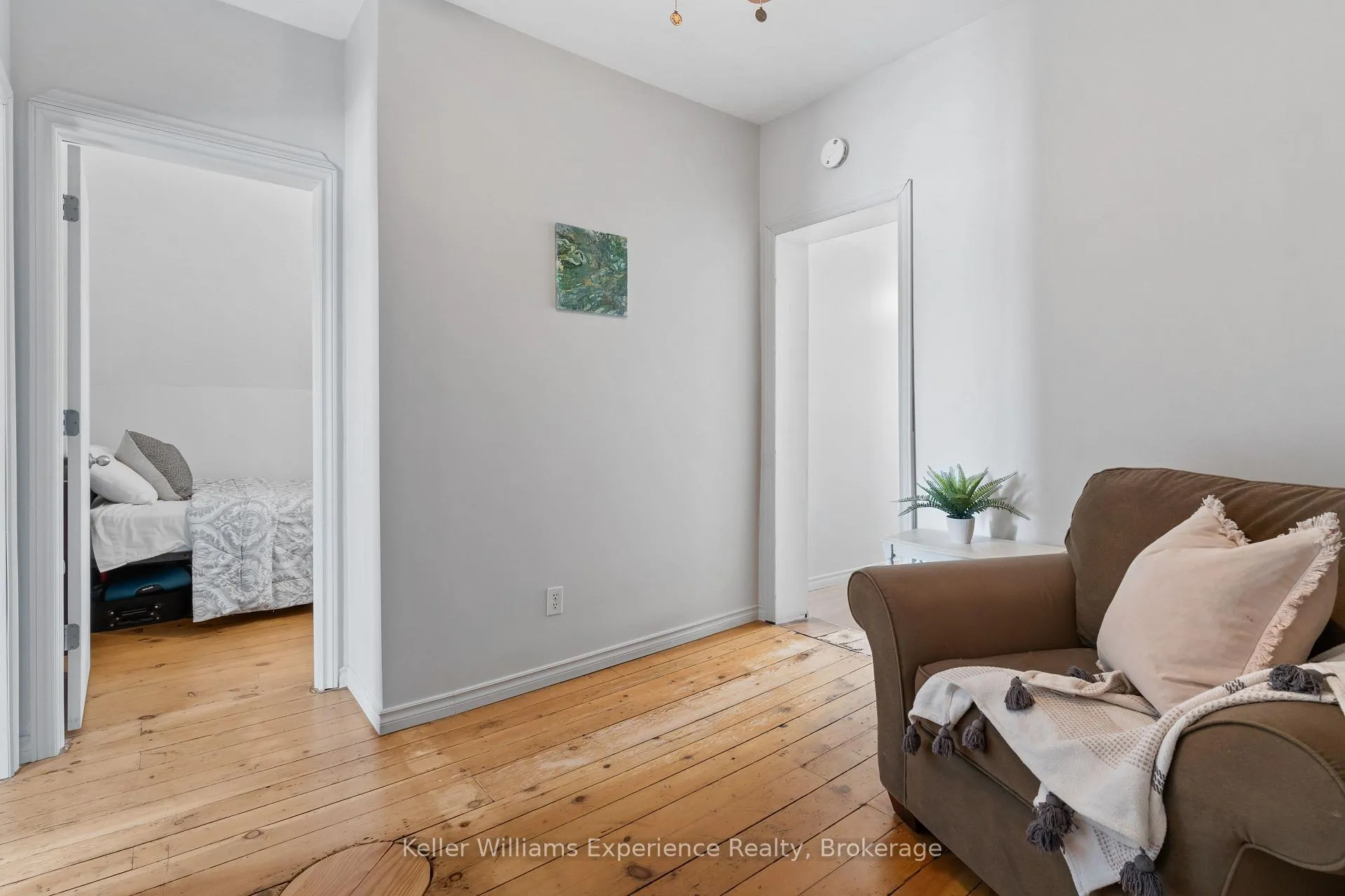 Photo 19 of 253 11th Street E, Owen Sound — HOMEH