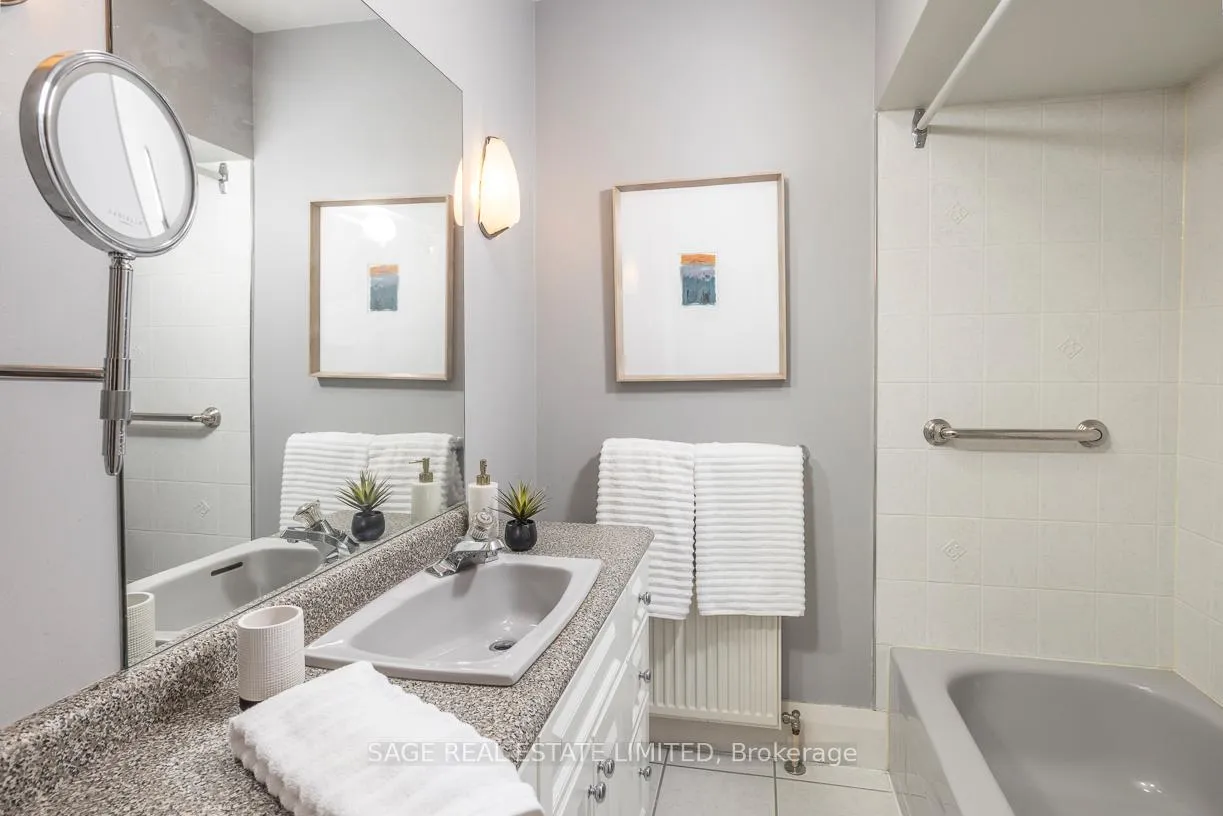 Photo 24 of 205 Cranbrooke Avenue, Toronto, Lawrence Park North — HOMEH