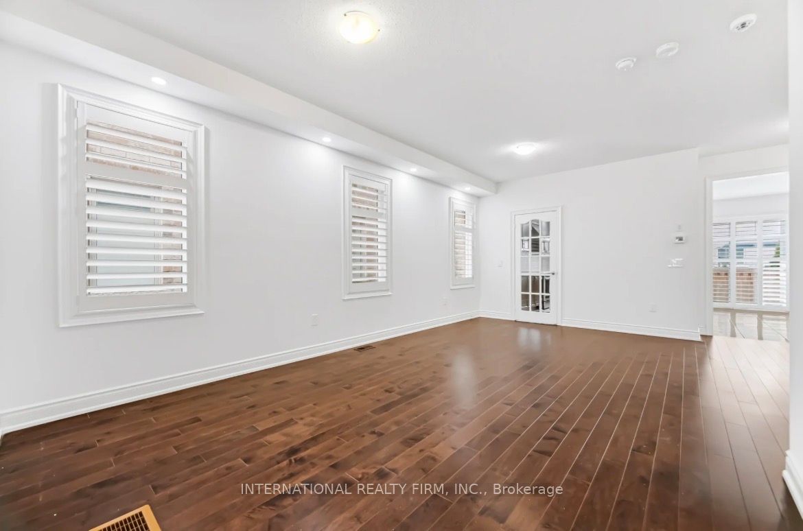 Photo 6 of 221 Etheridge Avenue N, Milton, Ford — HOMEH