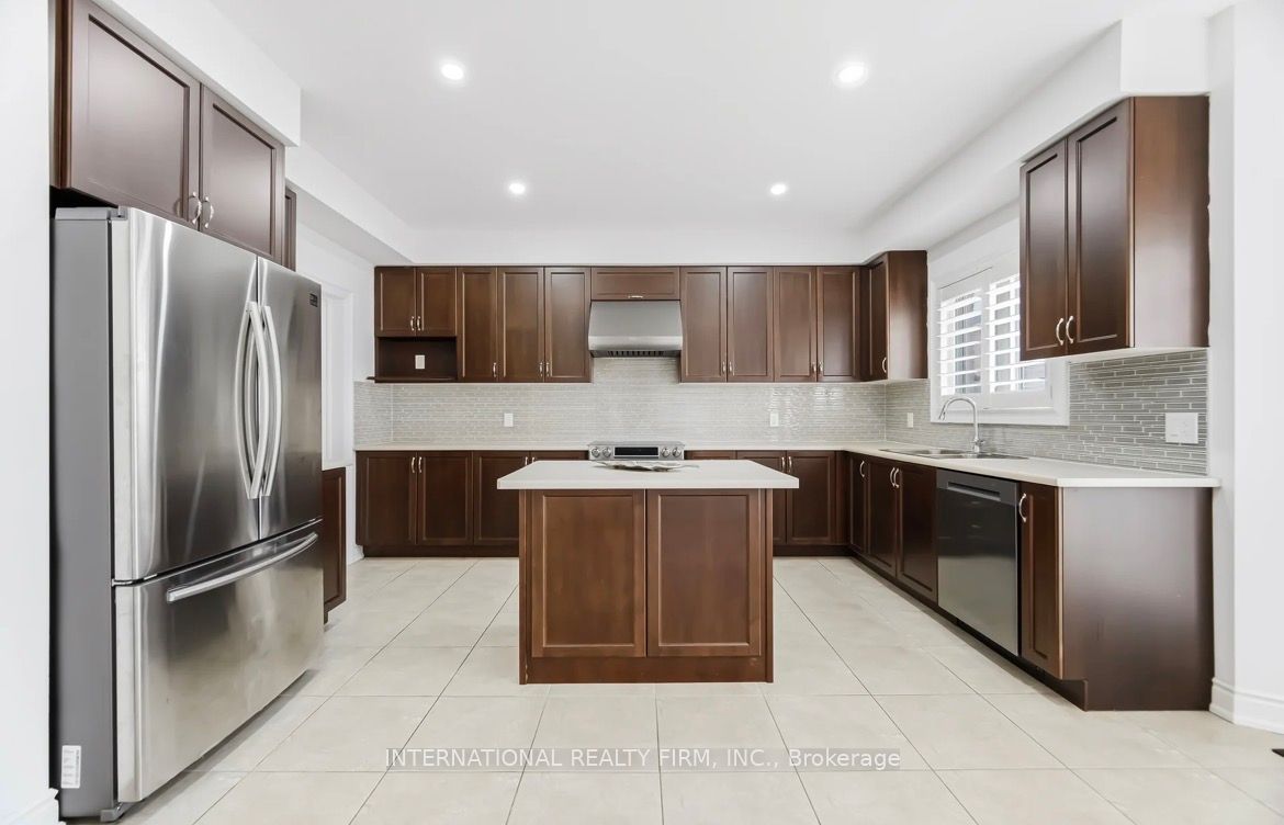 Photo 15 of 221 Etheridge Avenue N, Milton, Ford — HOMEH