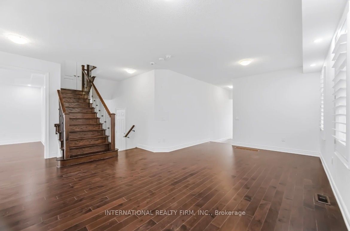 Photo 8 of 221 Etheridge Avenue N, Milton, Ford — HOMEH
