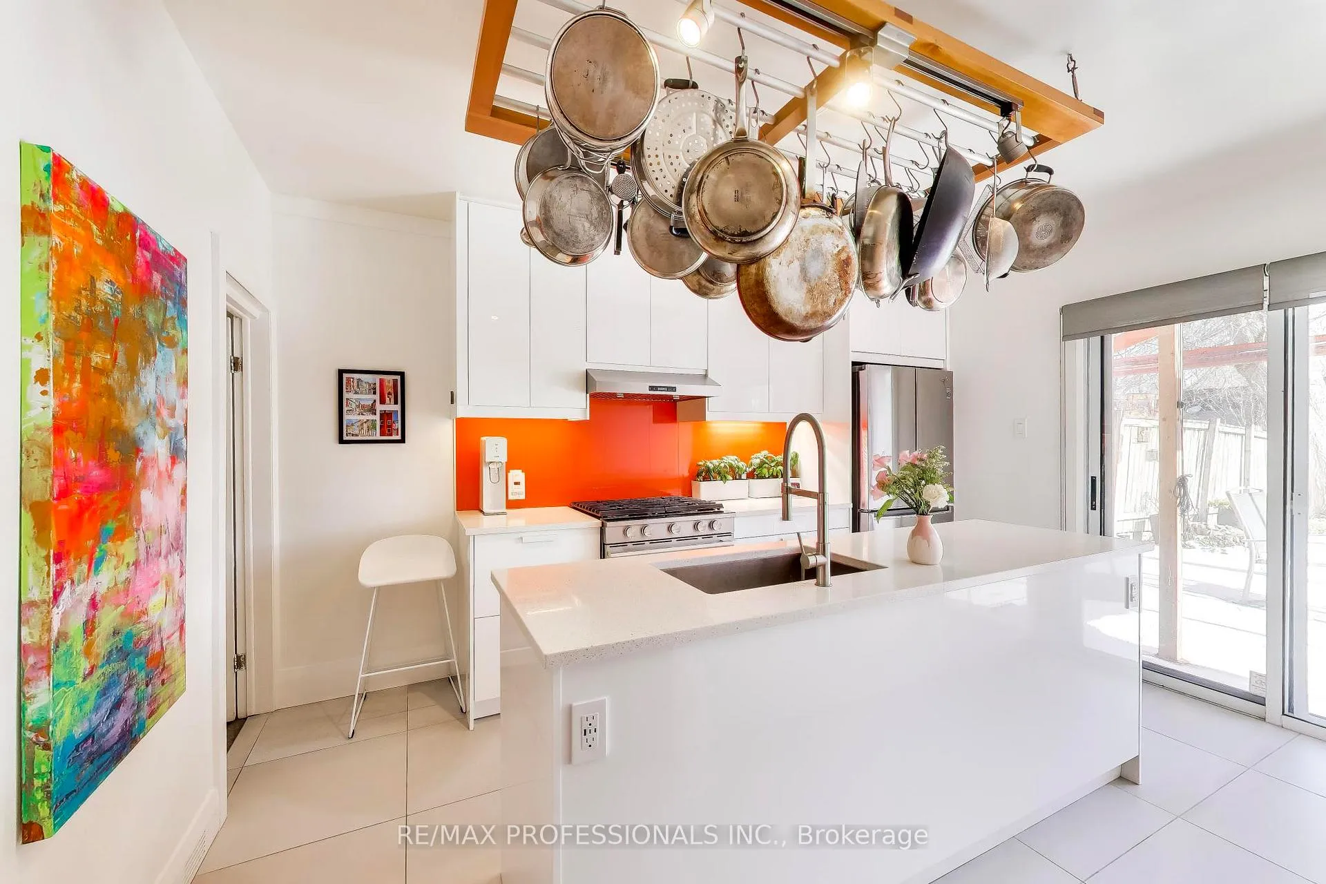 Photo 9 of 41 Windermere Avenue, Toronto, High Park-Swansea — HOMEH