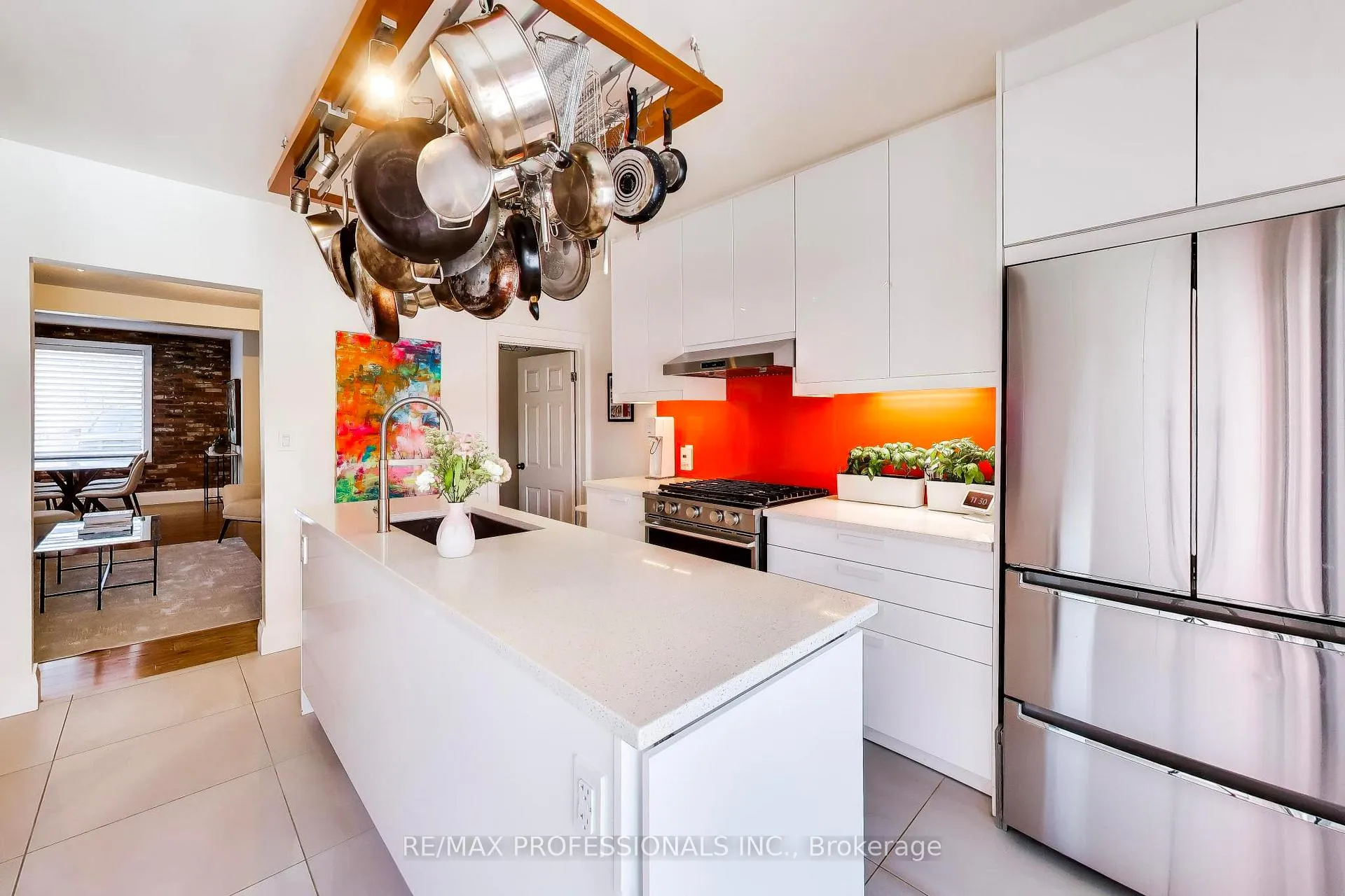 Photo 11 of 41 Windermere Avenue, Toronto, High Park-Swansea — HOMEH
