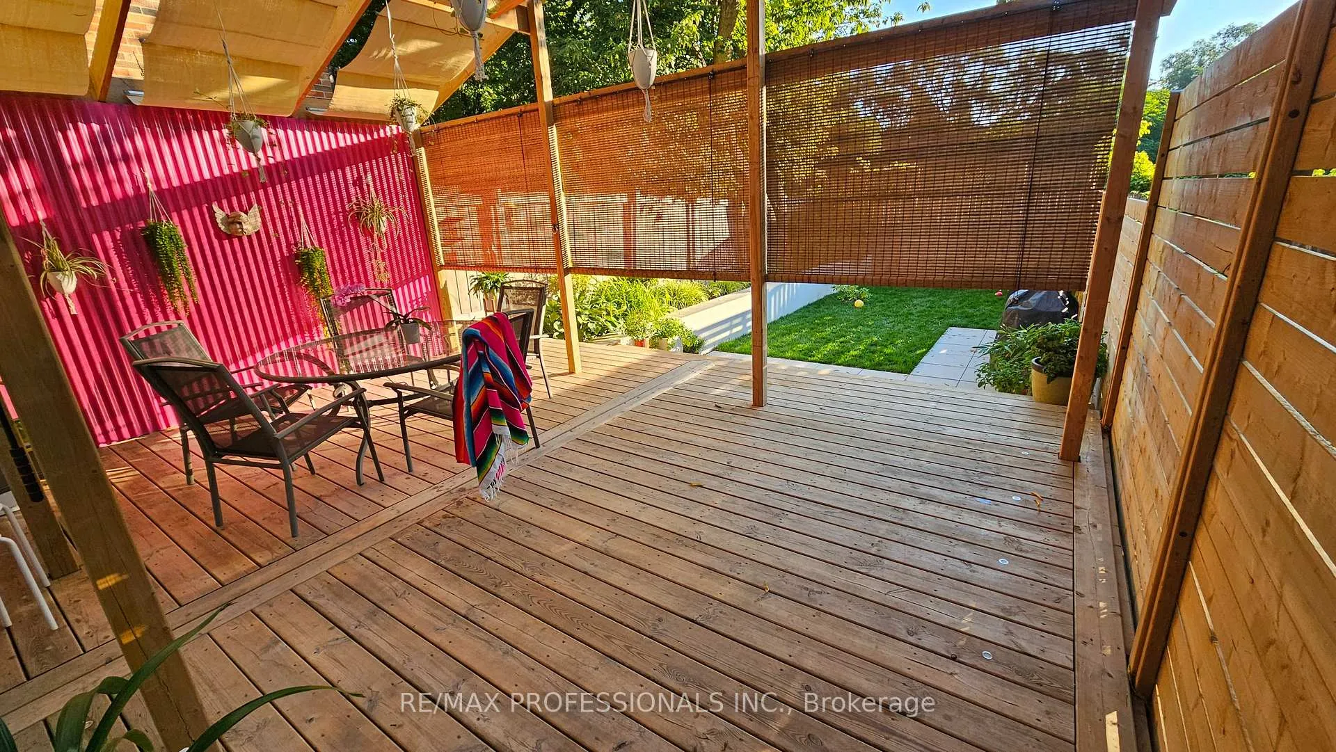 Photo 32 of 41 Windermere Avenue, Toronto, High Park-Swansea — HOMEH