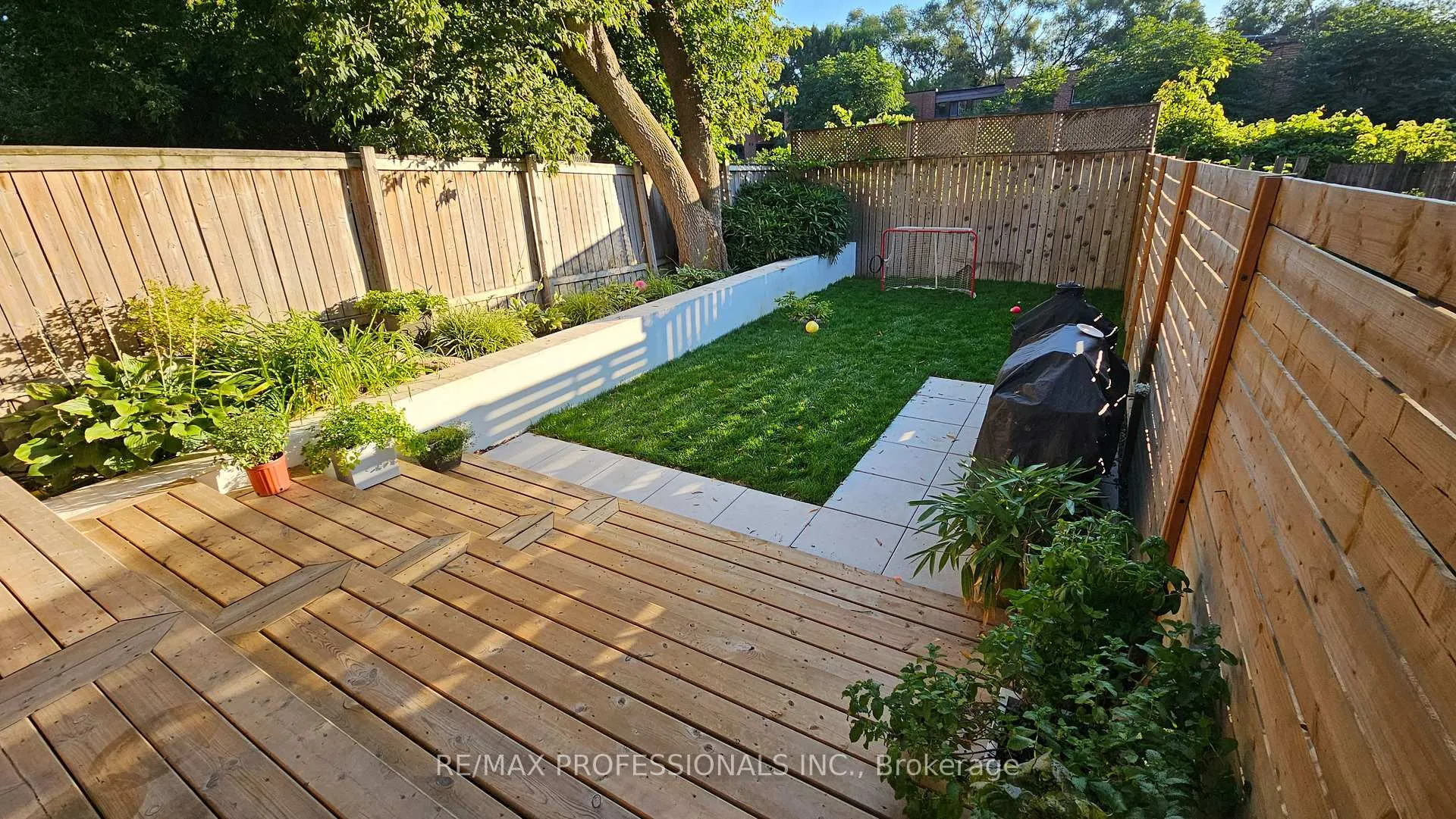 Photo 35 of 41 Windermere Avenue, Toronto, High Park-Swansea — HOMEH