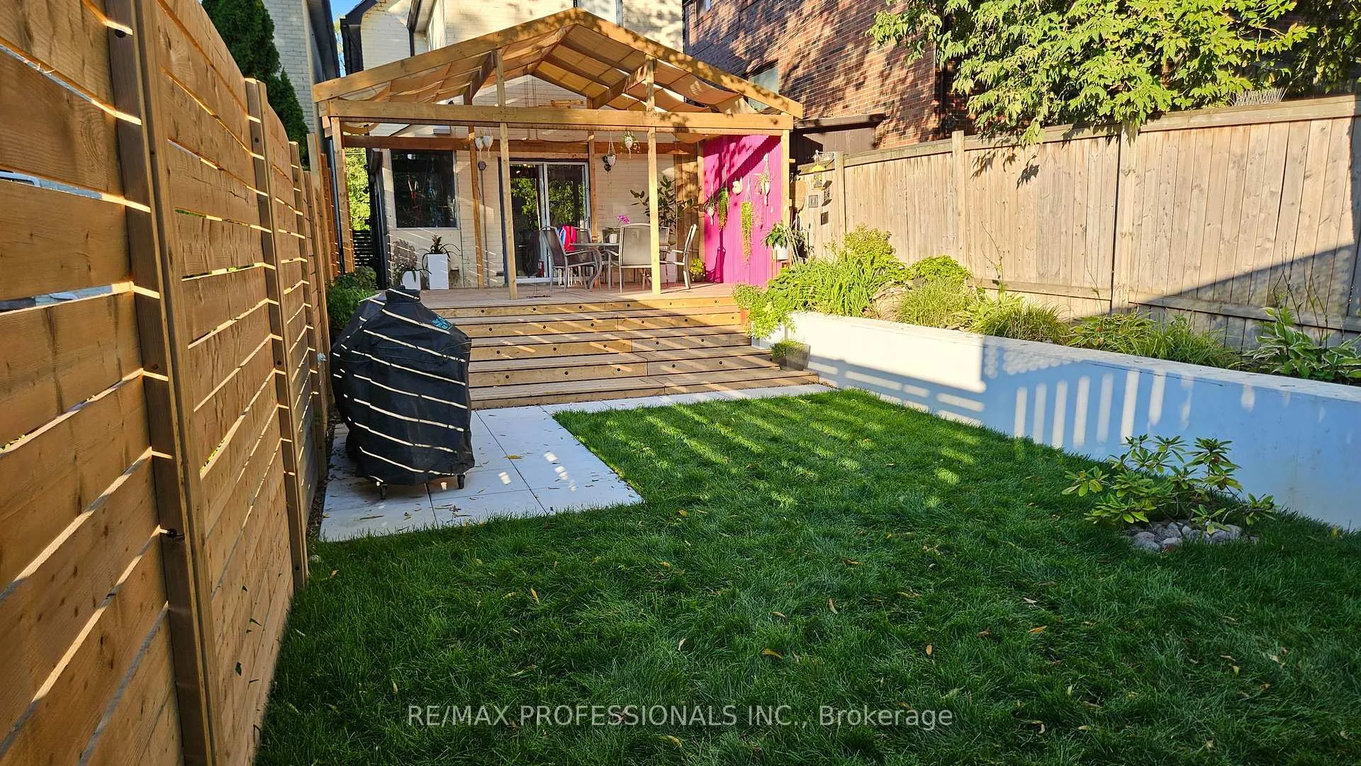 Photo 39 of 41 Windermere Avenue, Toronto, High Park-Swansea — HOMEH