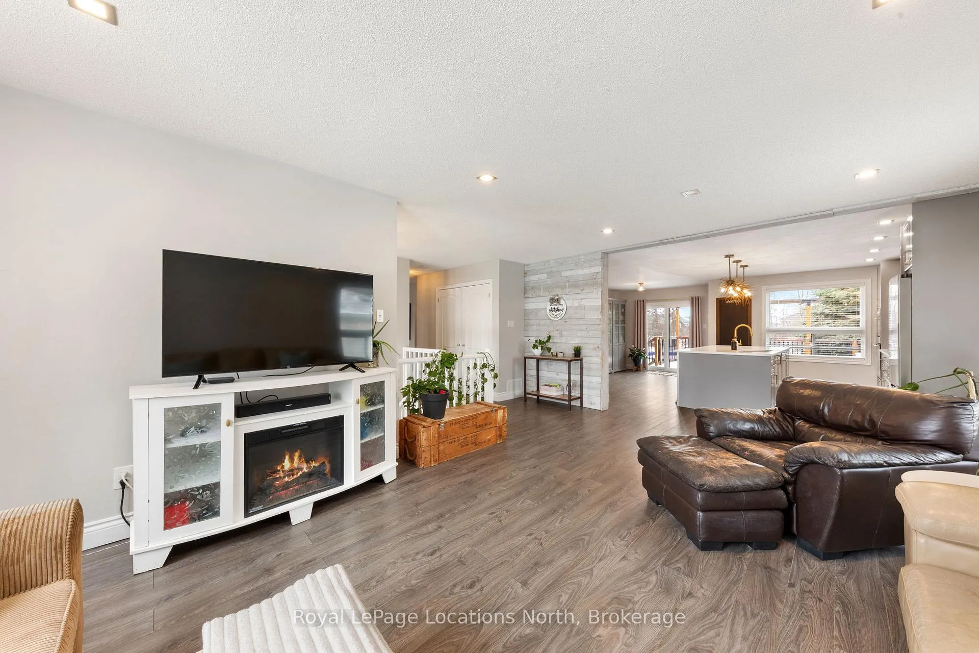 Photo 5 of 58 Lamont Creek Drive, Wasaga Beach — HOMEH