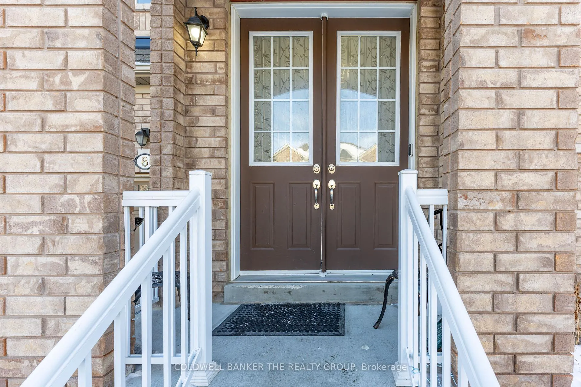 Photo 4 of 8 Vezna Crescent, Brampton, Credit Valley — HOMEH