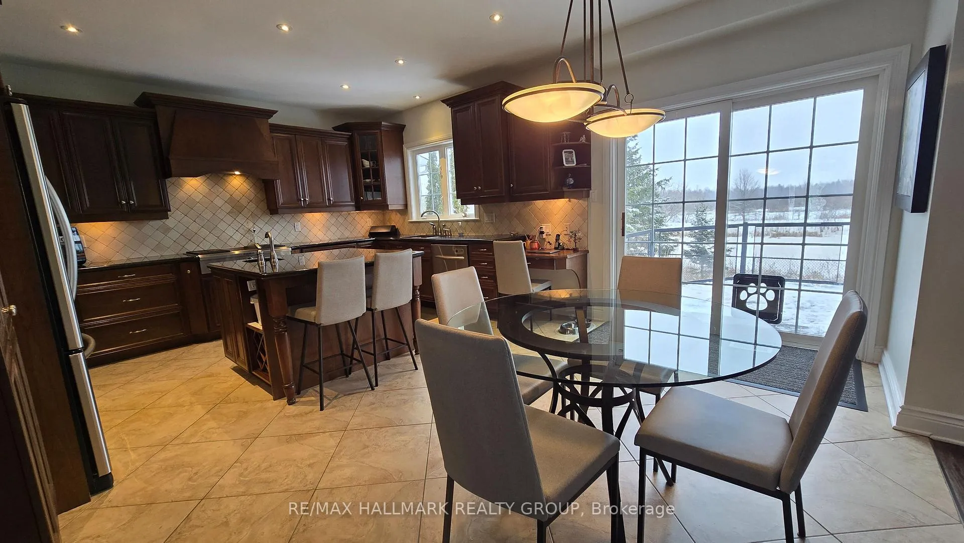Photo 5 of 453 Keith Crescent, Ottawa, Mer Bleue/Bradley Estates/Anderson Park — HOMEH