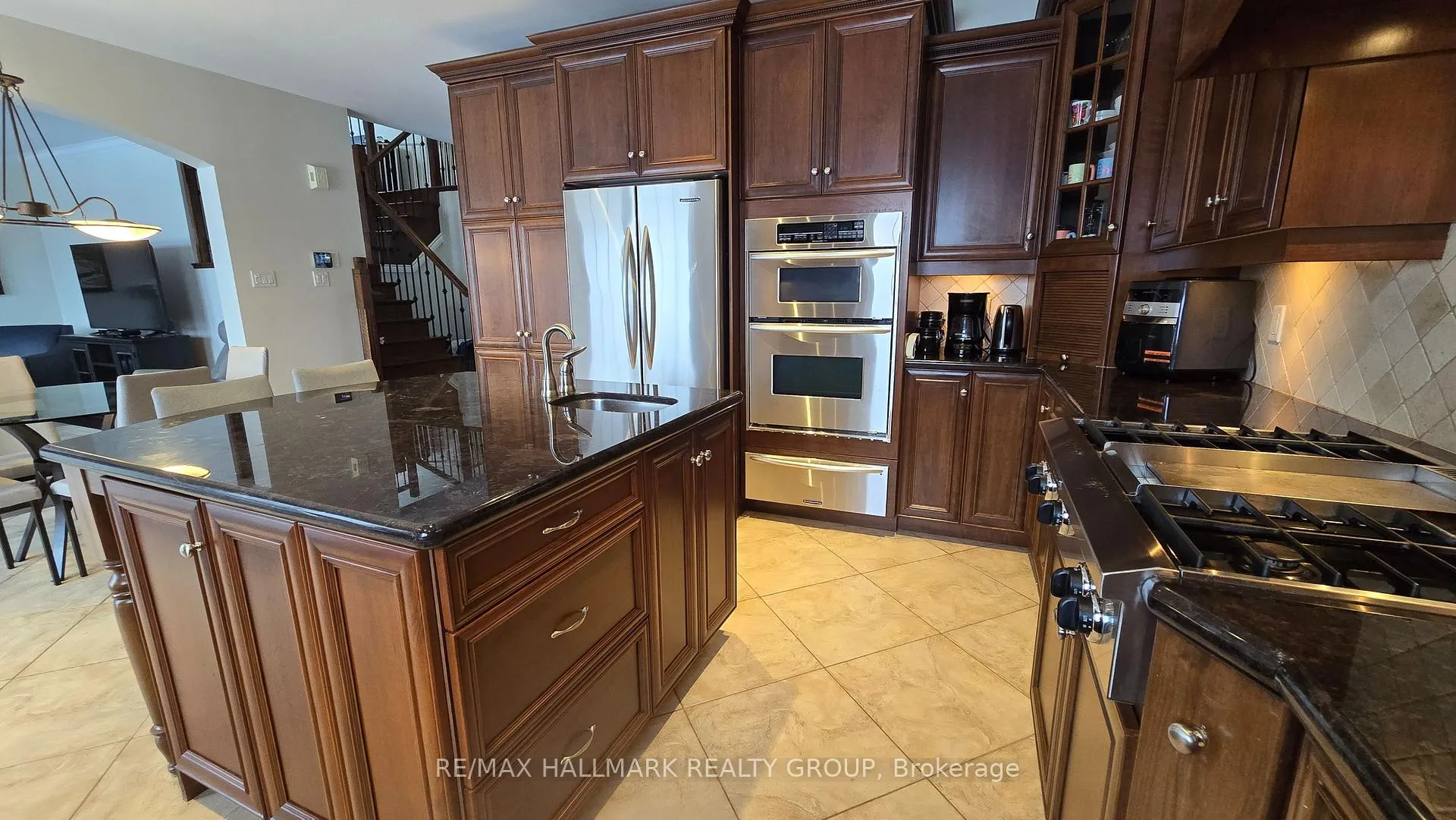 Photo 7 of 453 Keith Crescent, Ottawa, Mer Bleue/Bradley Estates/Anderson Park — HOMEH