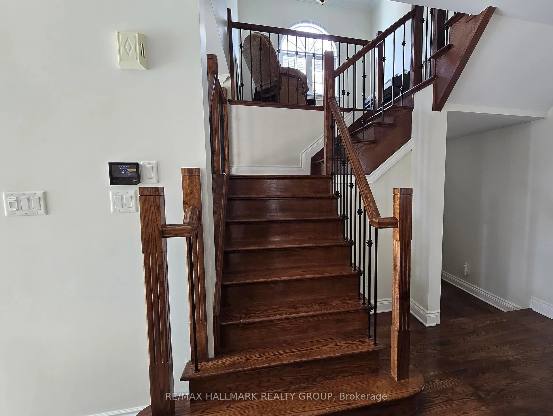 Photo 13 of 453 Keith Crescent, Ottawa, Mer Bleue/Bradley Estates/Anderson Park — HOMEH