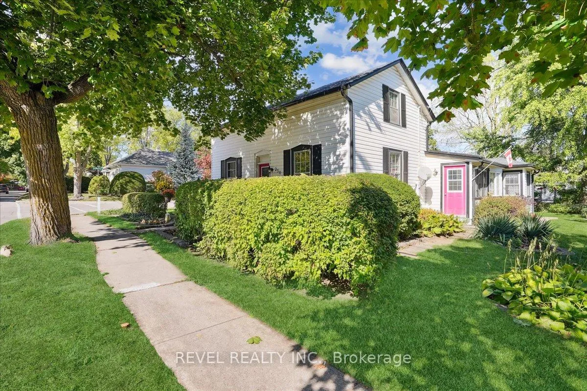 Photo 1 of 250 Mill Street N, Hamilton, Waterdown — HOMEH