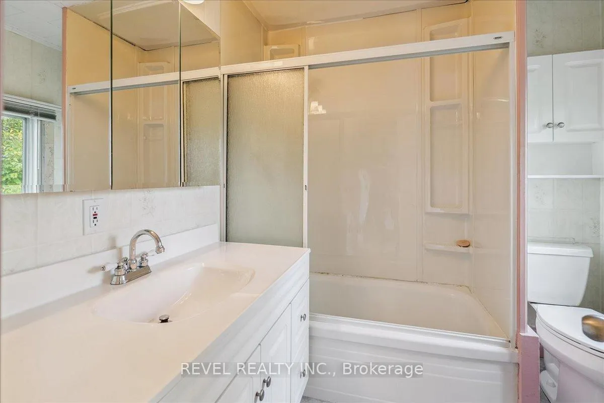 Photo 24 of 250 Mill Street N, Hamilton, Waterdown — HOMEH