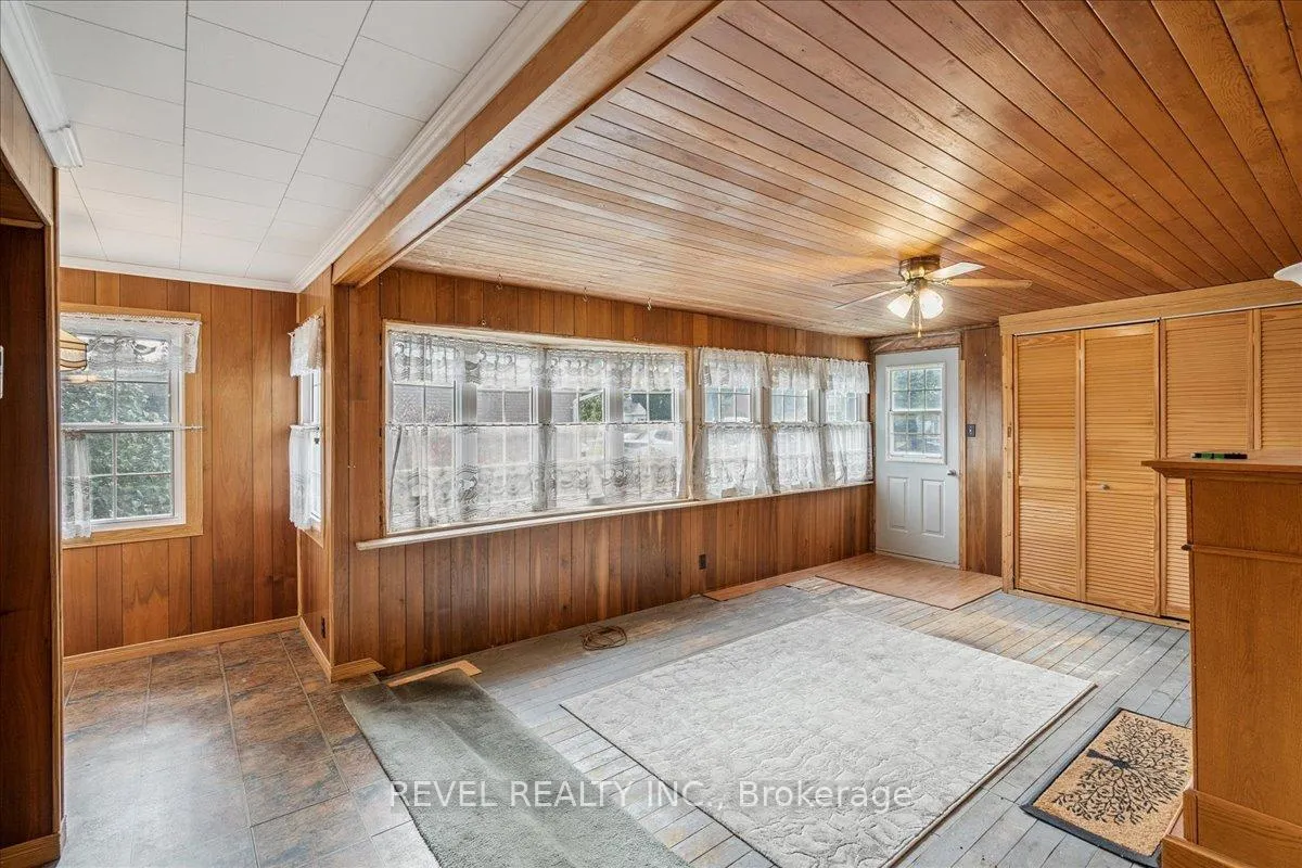 Photo 25 of 250 Mill Street N, Hamilton, Waterdown — HOMEH