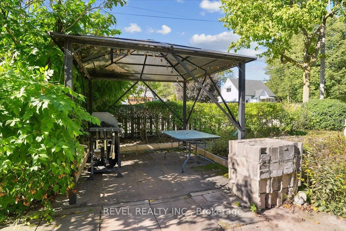 Photo 41 of 250 Mill Street N, Hamilton, Waterdown — HOMEH