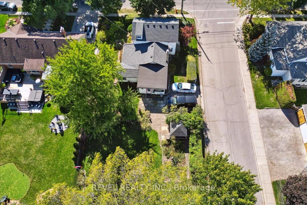 Photo 45 of 250 Mill Street N, Hamilton, Waterdown — HOMEH
