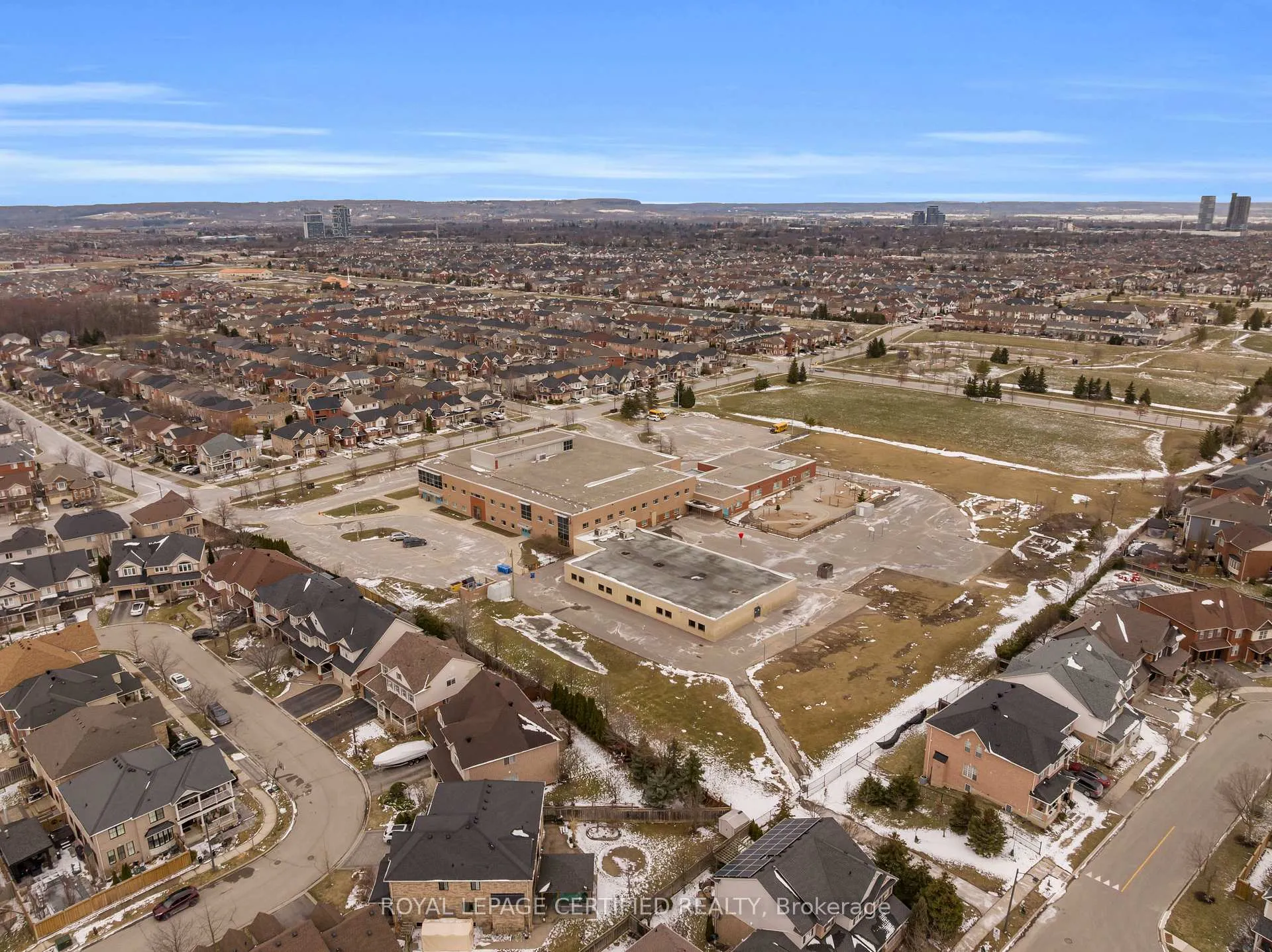 Photo 49 of 1211 Winter Crescent, Milton, Beaty — HOMEH