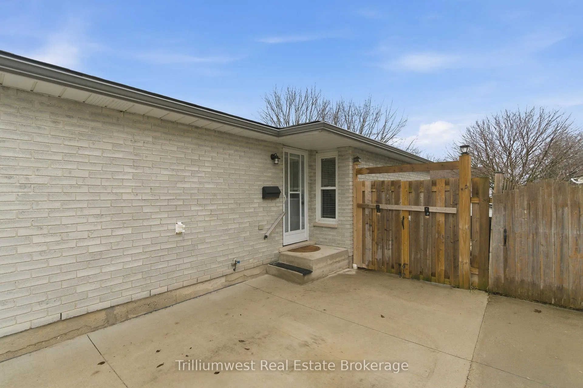 Photo 3 of 43 Leacock Avenue, Guelph, Grange Road — HOMEH