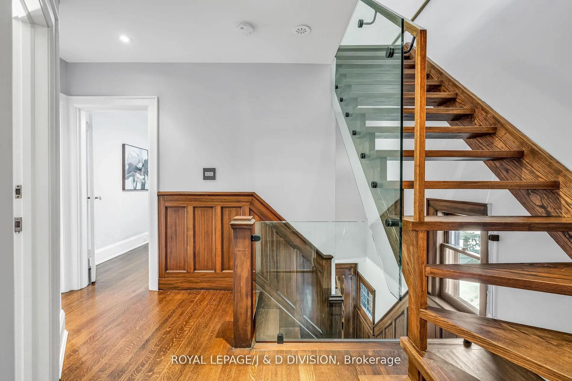Photo 19 of 453 Oriole Parkway, Toronto, Yonge-Eglinton — HOMEH