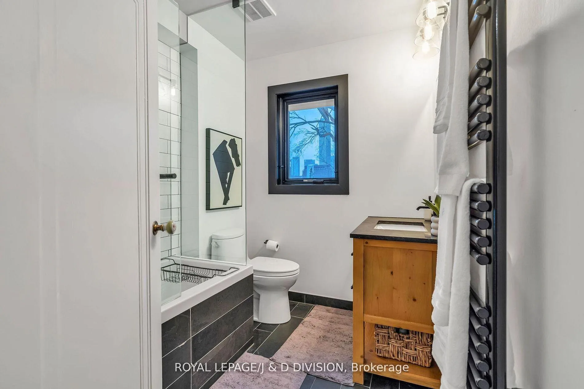 Photo 29 of 453 Oriole Parkway, Toronto, Yonge-Eglinton — HOMEH