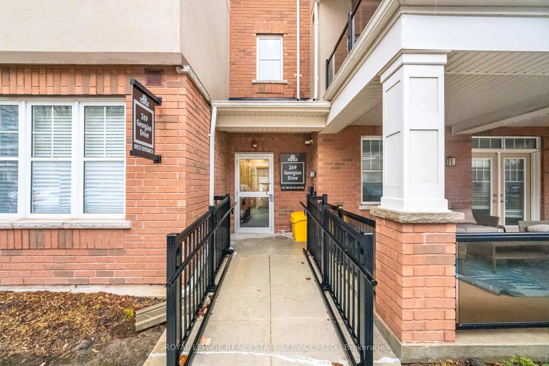 Photo 2 of Unit 309, 269 Georgian Drive, Oakville, River Oaks — HOMEH