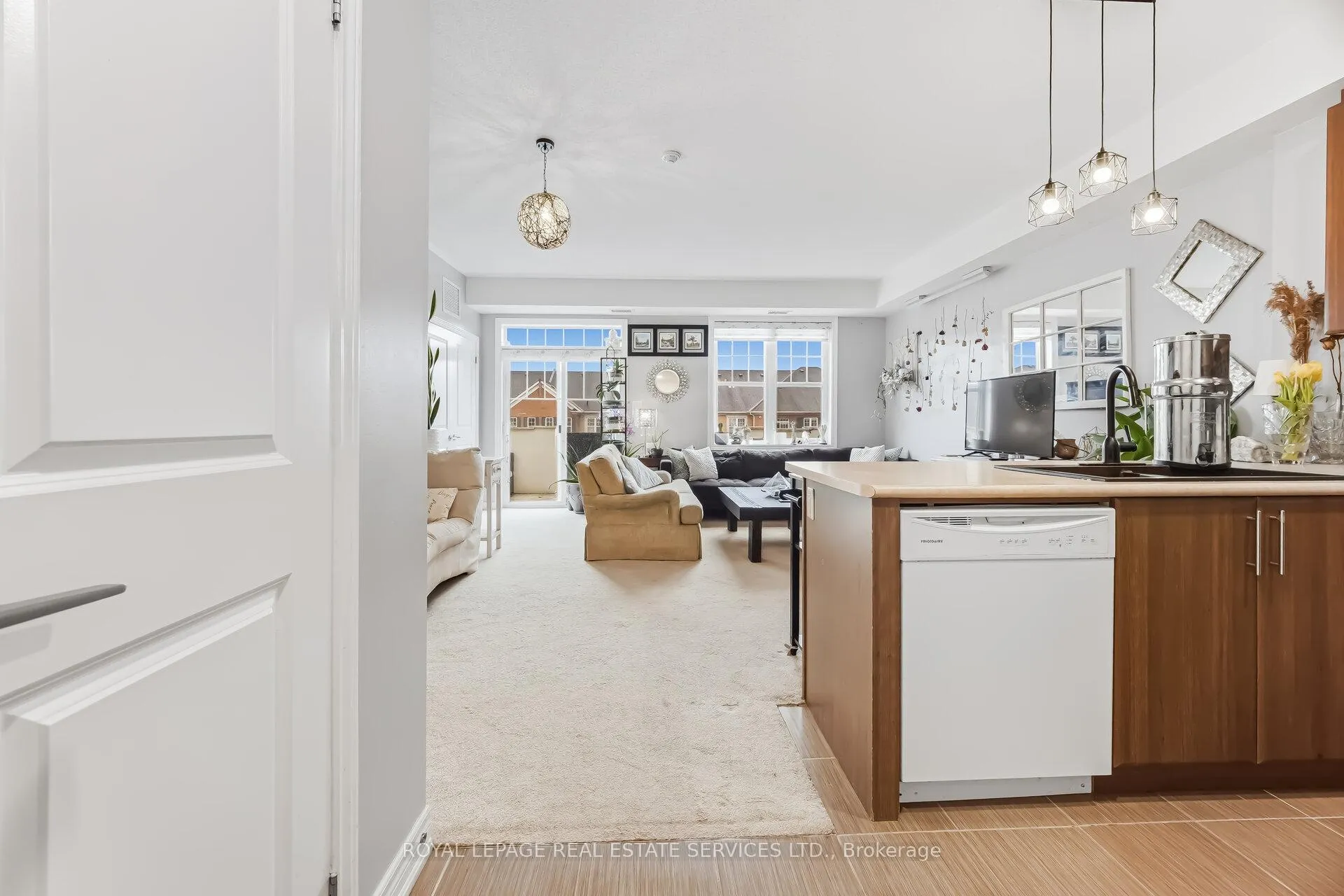 Photo 5 of Unit 309, 269 Georgian Drive, Oakville, River Oaks — HOMEH