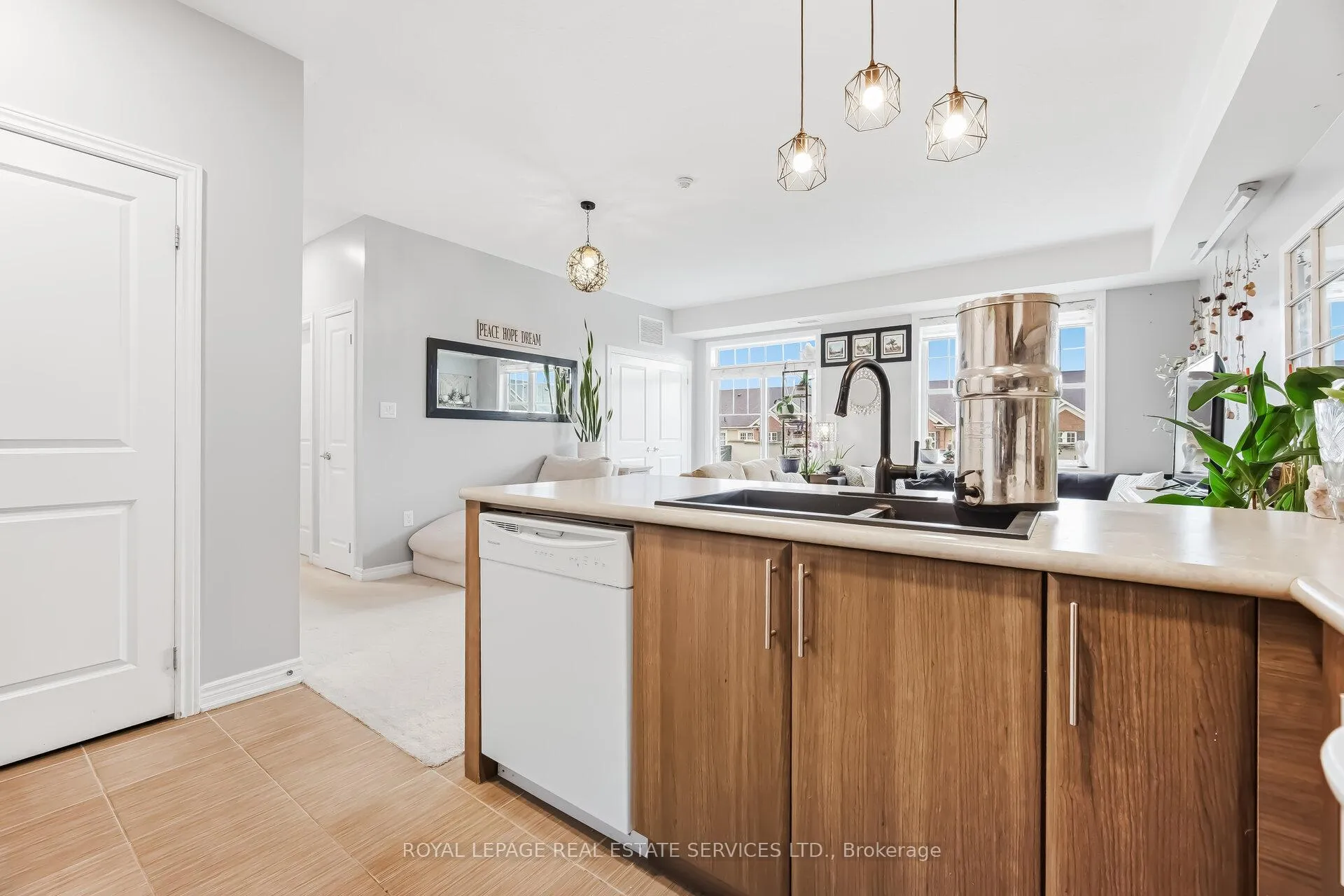 Photo 9 of Unit 309, 269 Georgian Drive, Oakville, River Oaks — HOMEH