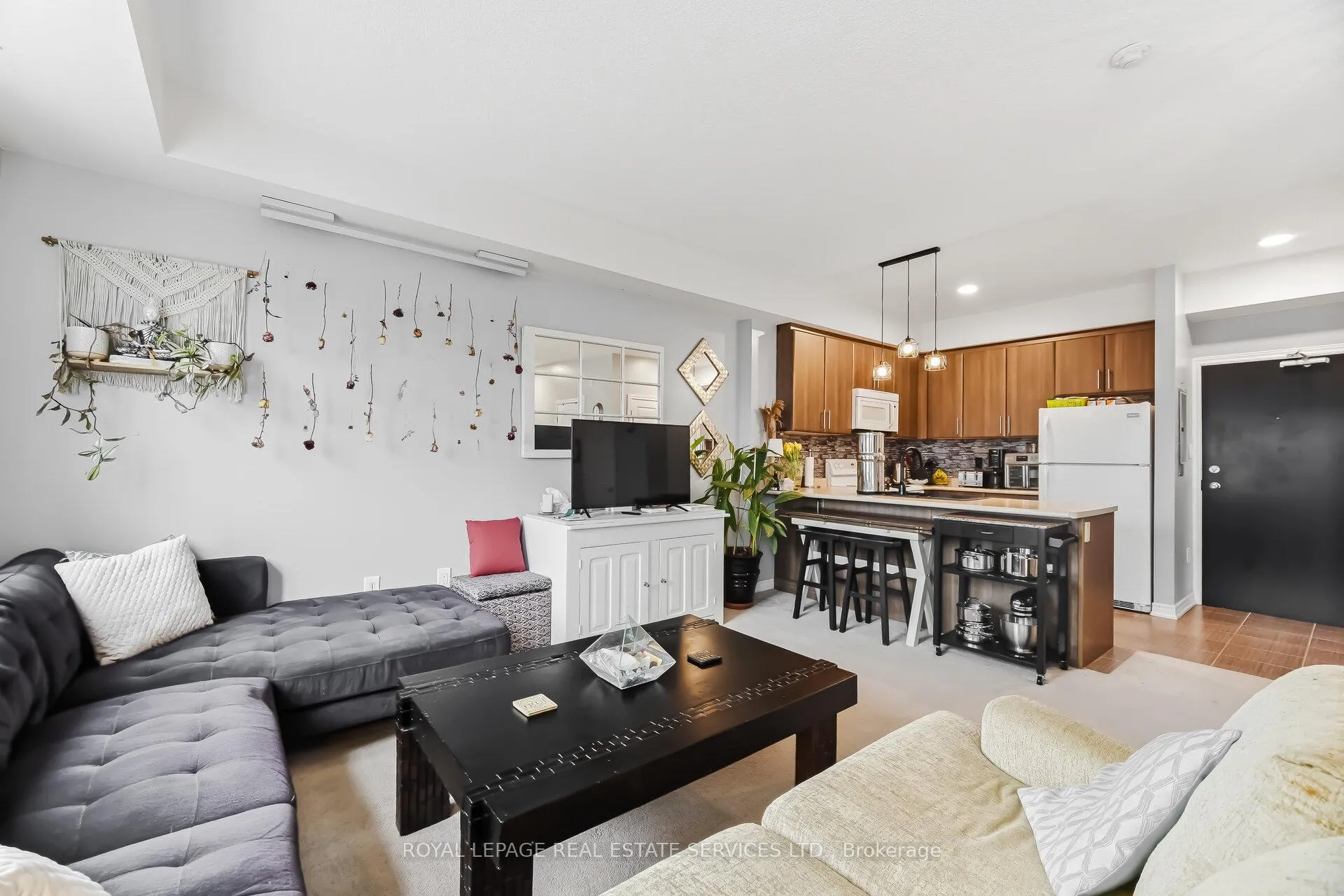 Photo 13 of Unit 309, 269 Georgian Drive, Oakville, River Oaks — HOMEH
