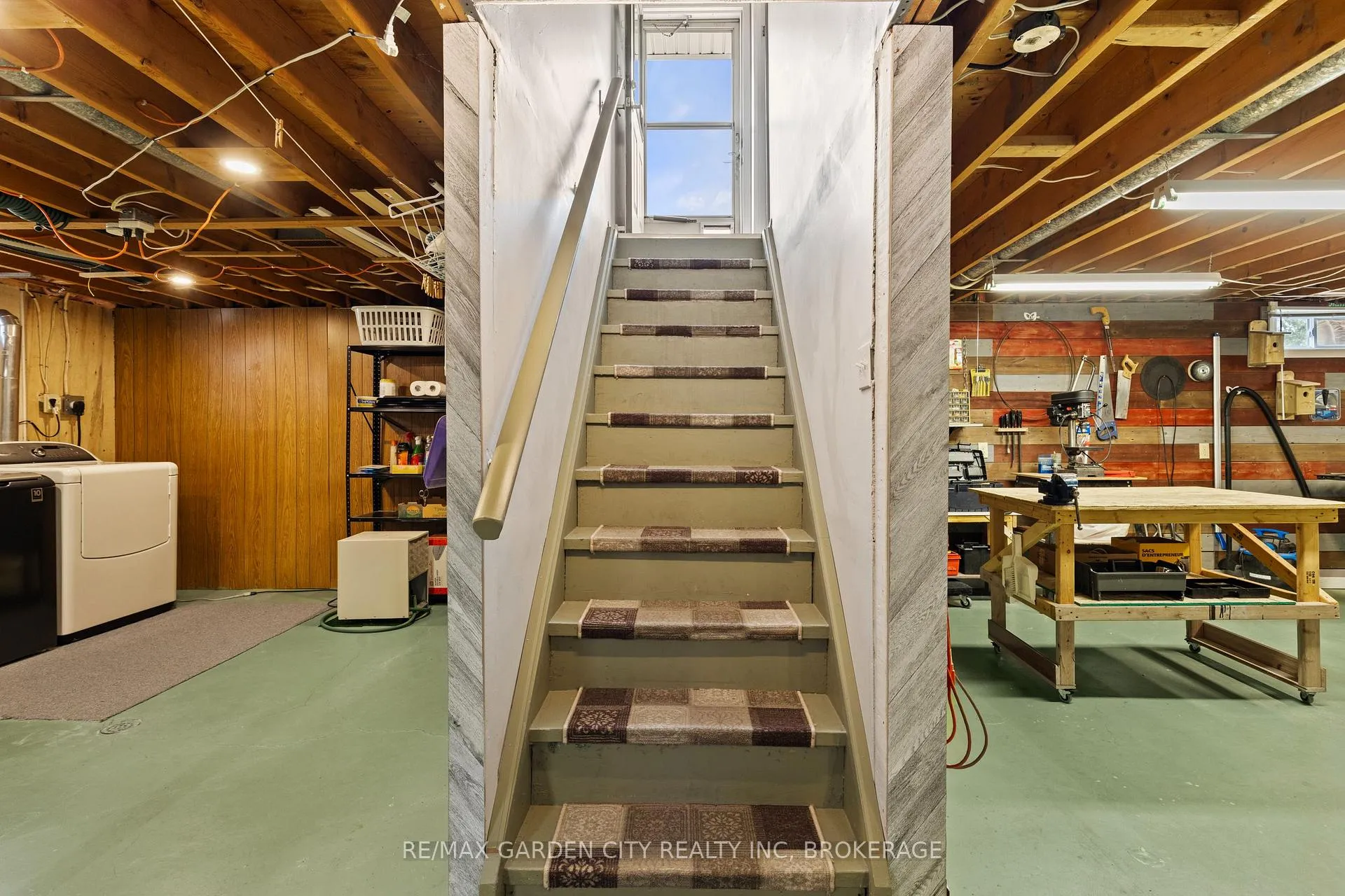Photo 22 of 18 Thorncliff Drive, St. Catharines, Oakdale — HOMEH