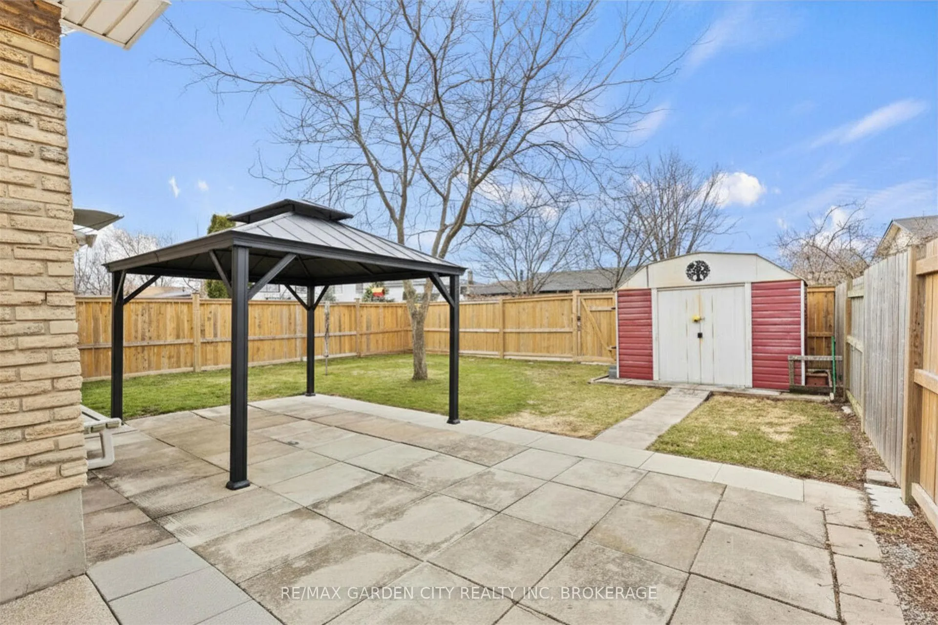 Photo 31 of 18 Thorncliff Drive, St. Catharines, Oakdale — HOMEH